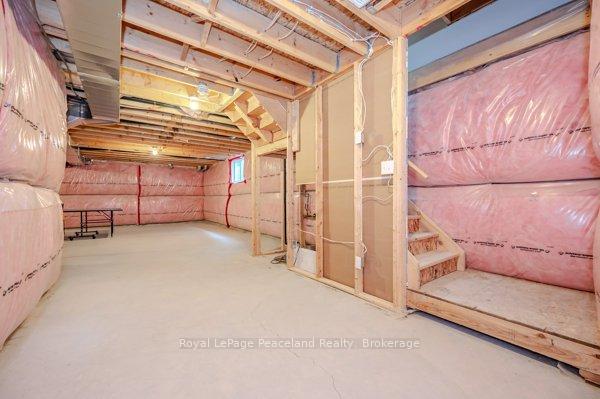 Photo 28 of 605 Sundew Drive, Waterloo — HOMEH