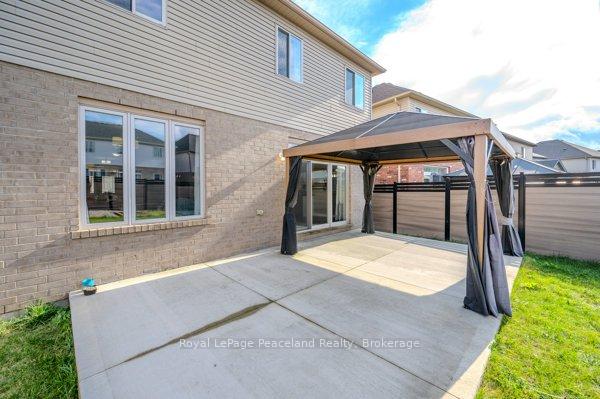 Photo 31 of 605 Sundew Drive, Waterloo — HOMEH