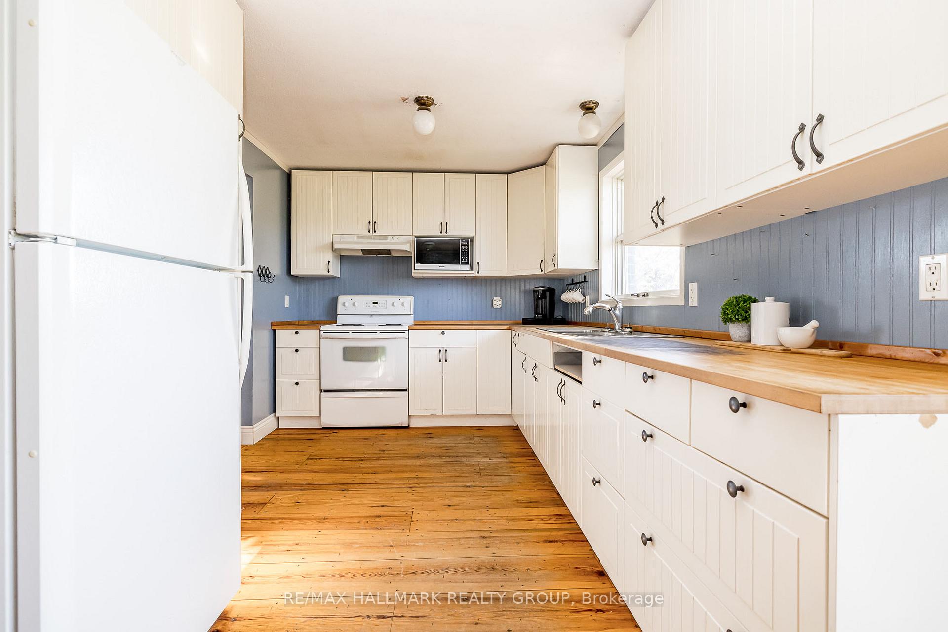Photo 15 of 4200 Ashton Station Road, Beckwith, Beckwith Twp — HOMEH