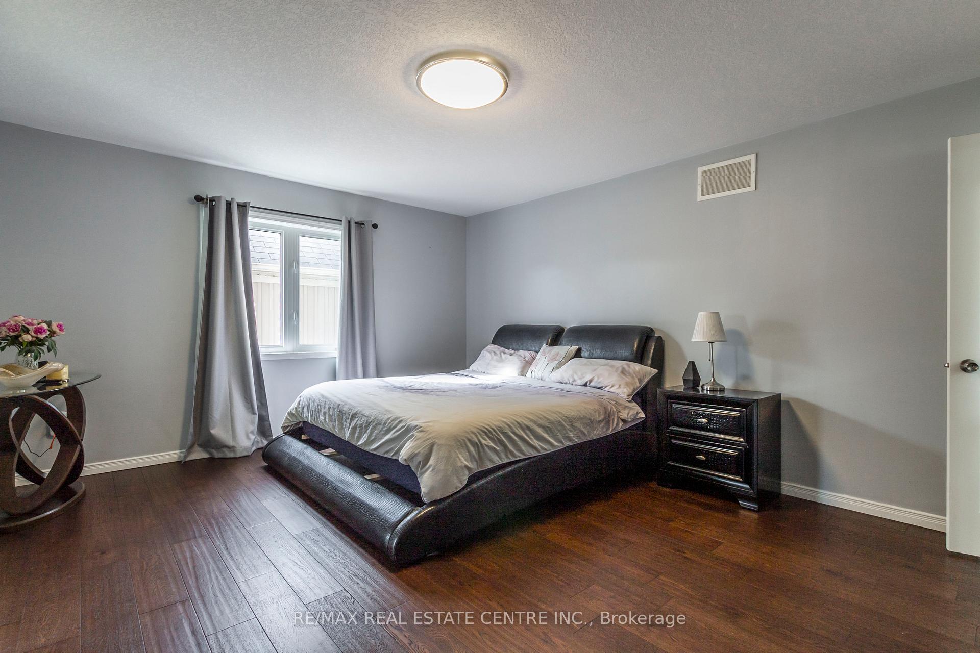 Photo 18 of 155 Dolman Street, Woolwich, Breslau — HOMEH