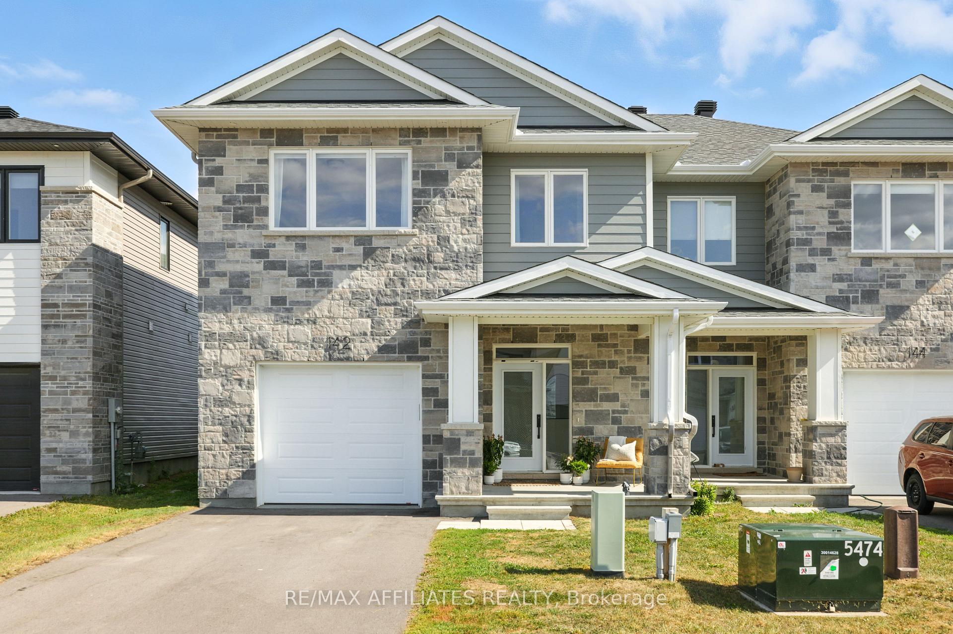 Photo 1 of 142 Thomas Street S, Arnprior — HOMEH