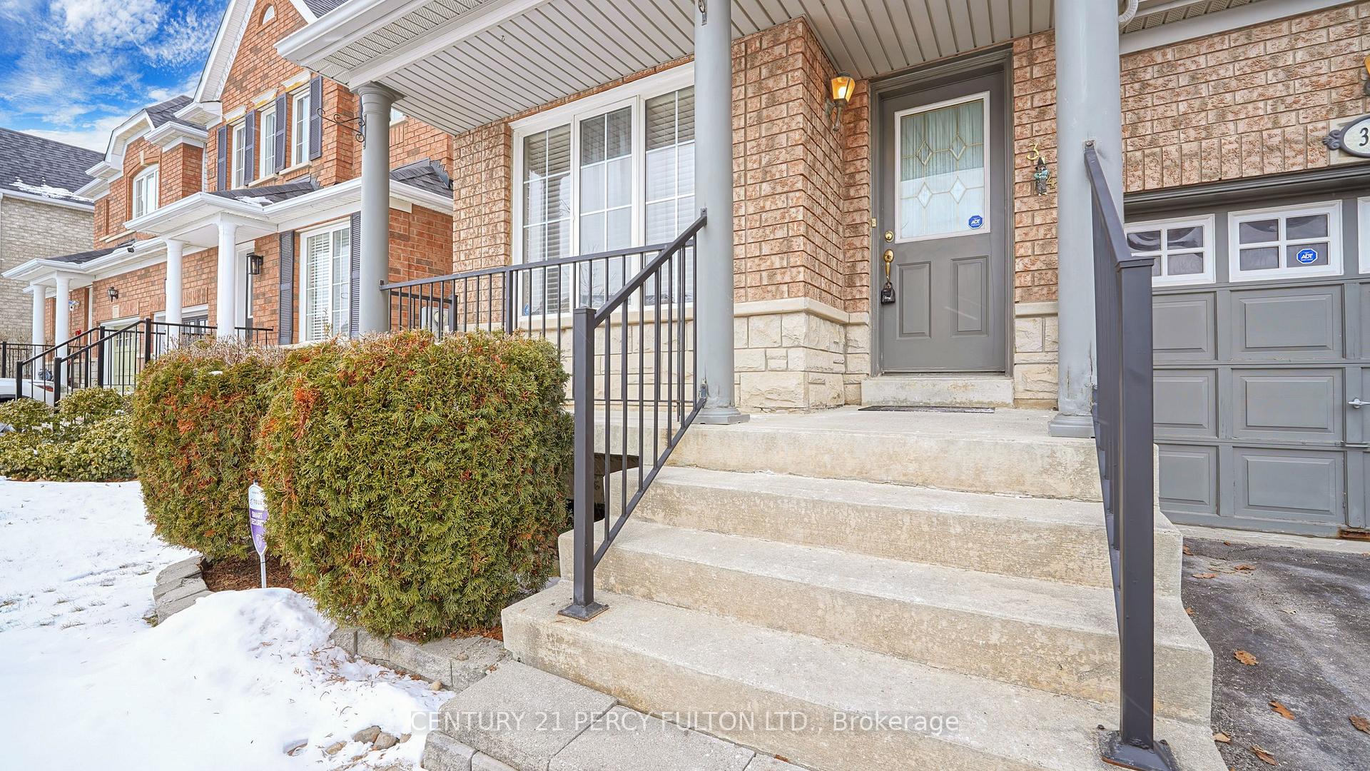 Photo 2 of 314 Castlemore Avenue, Markham, Berczy — HOMEH
