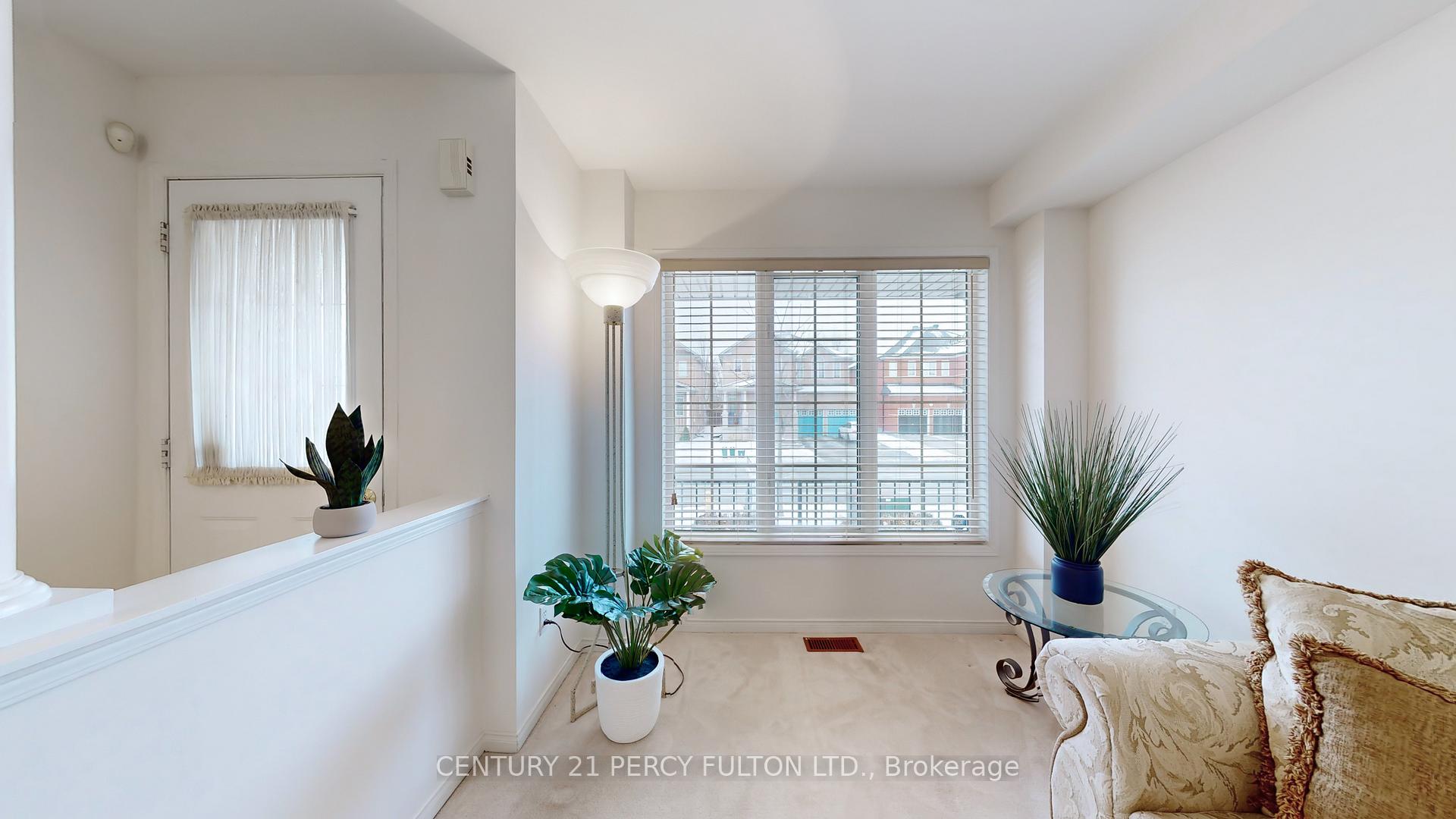 Photo 5 of 314 Castlemore Avenue, Markham, Berczy — HOMEH