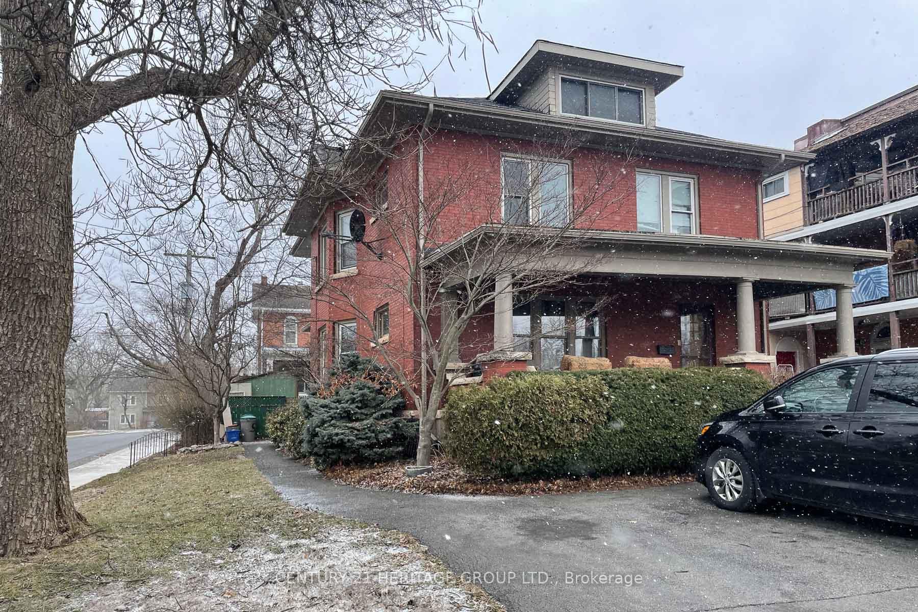 Photo 2 of 101 Niagara Street, Welland, Prince Charles — HOMEH