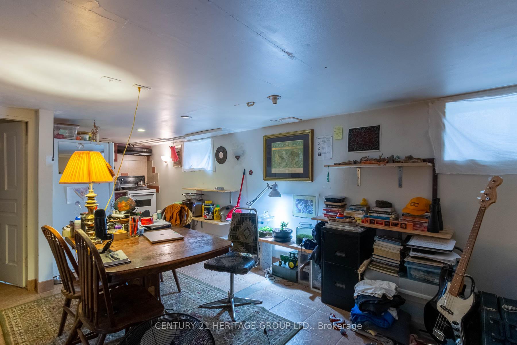Photo 16 of 101 Niagara Street, Welland, Prince Charles — HOMEH