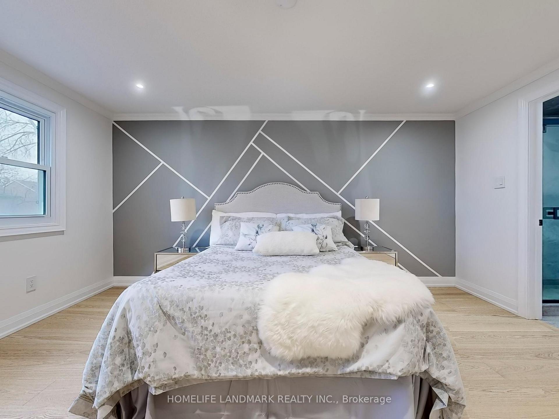 Photo 24 of 38 Juniper Crescent, Markham, Unionville — HOMEH