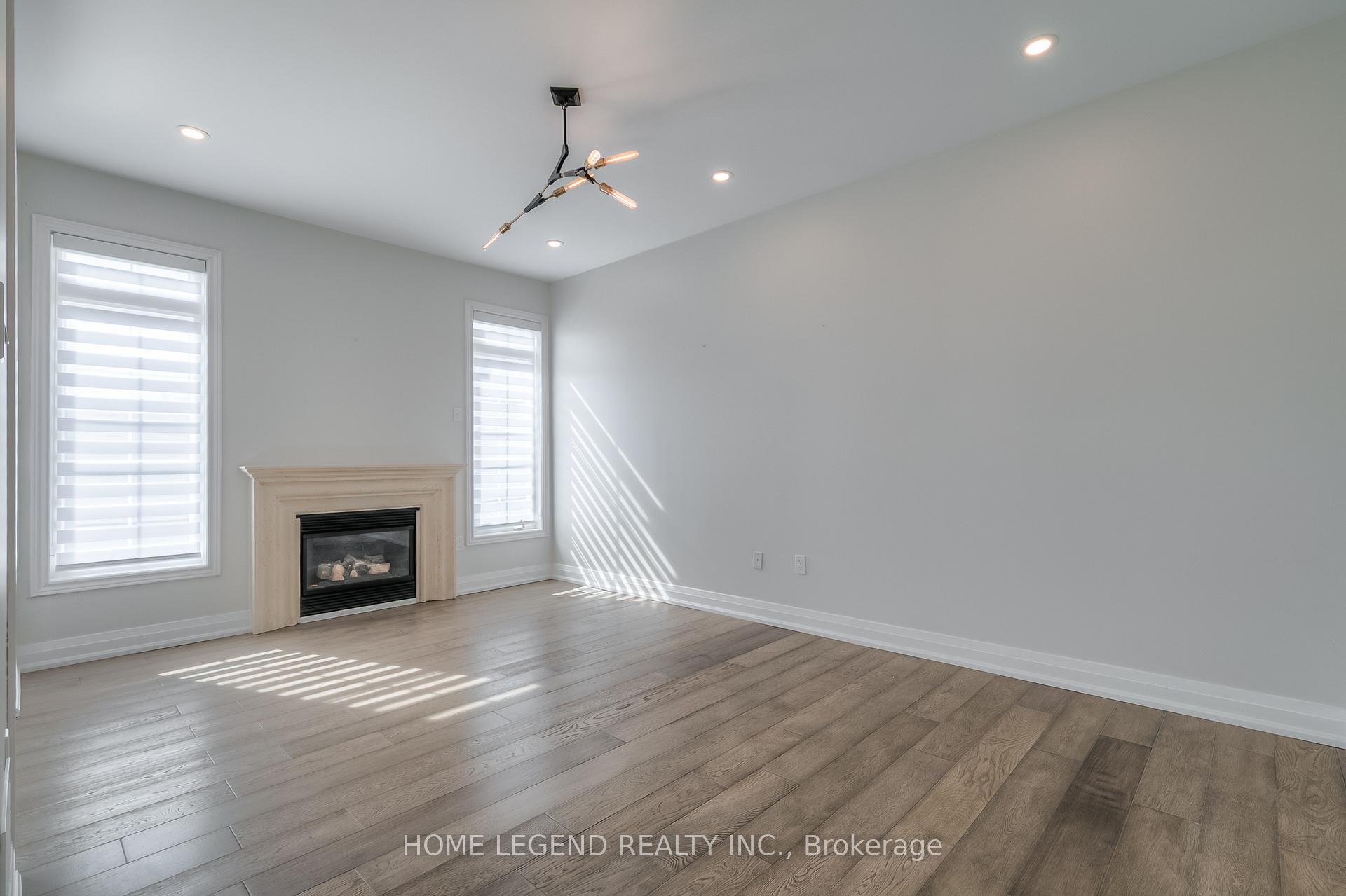 Photo 5 of 3 Fraserwood Road, Vaughan, Patterson — HOMEH