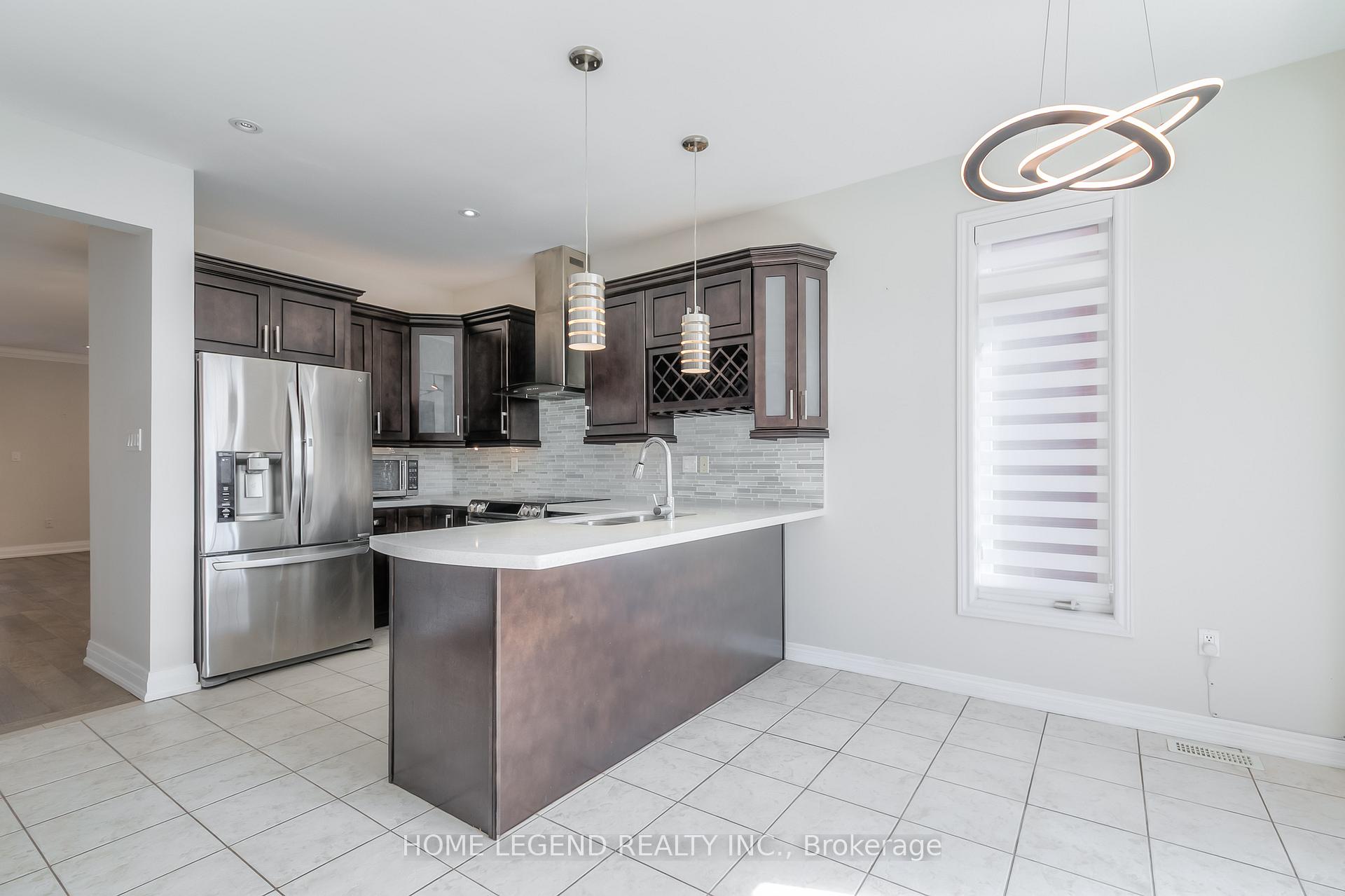 Photo 7 of 3 Fraserwood Road, Vaughan, Patterson — HOMEH