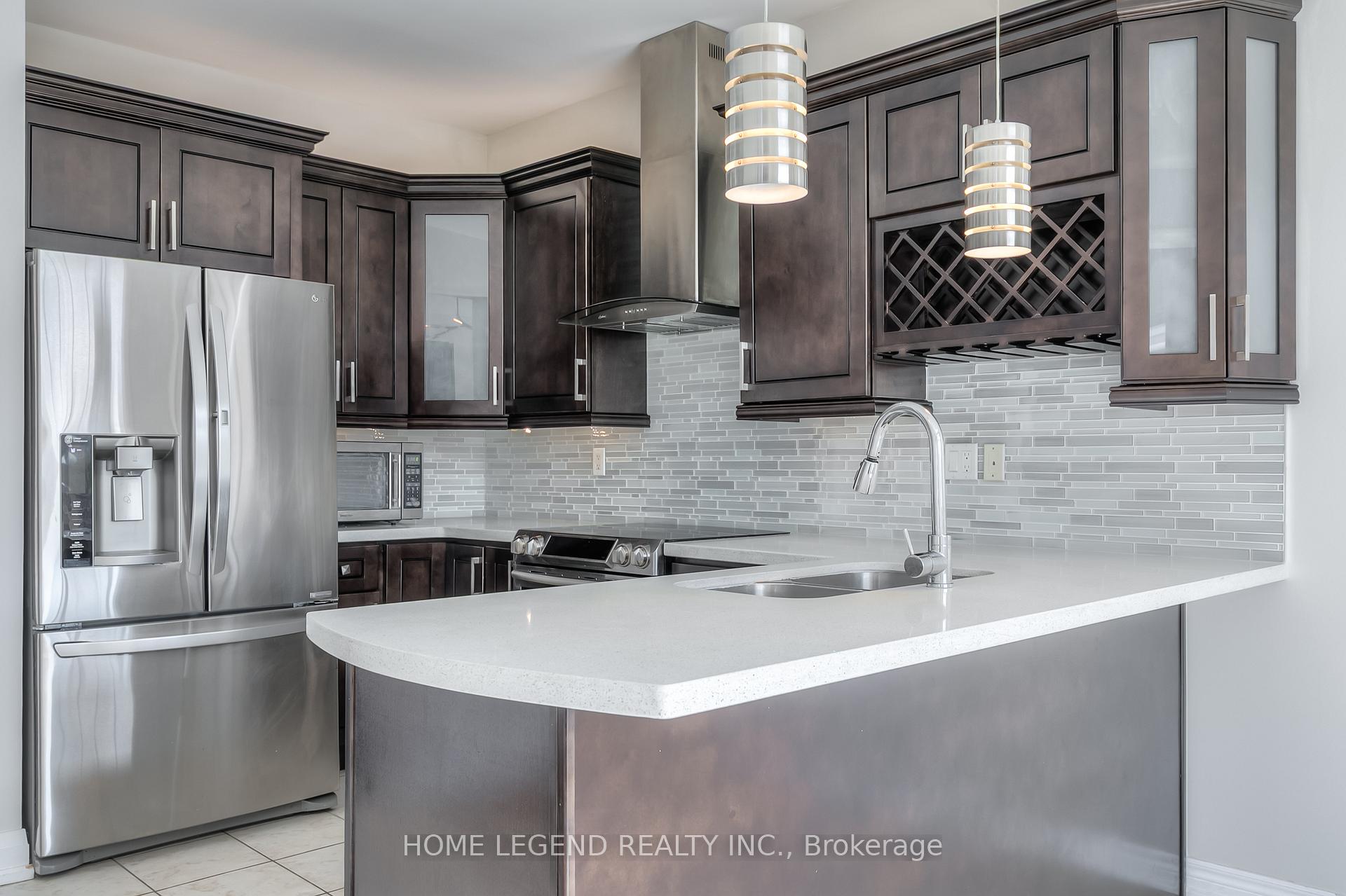 Photo 8 of 3 Fraserwood Road, Vaughan, Patterson — HOMEH