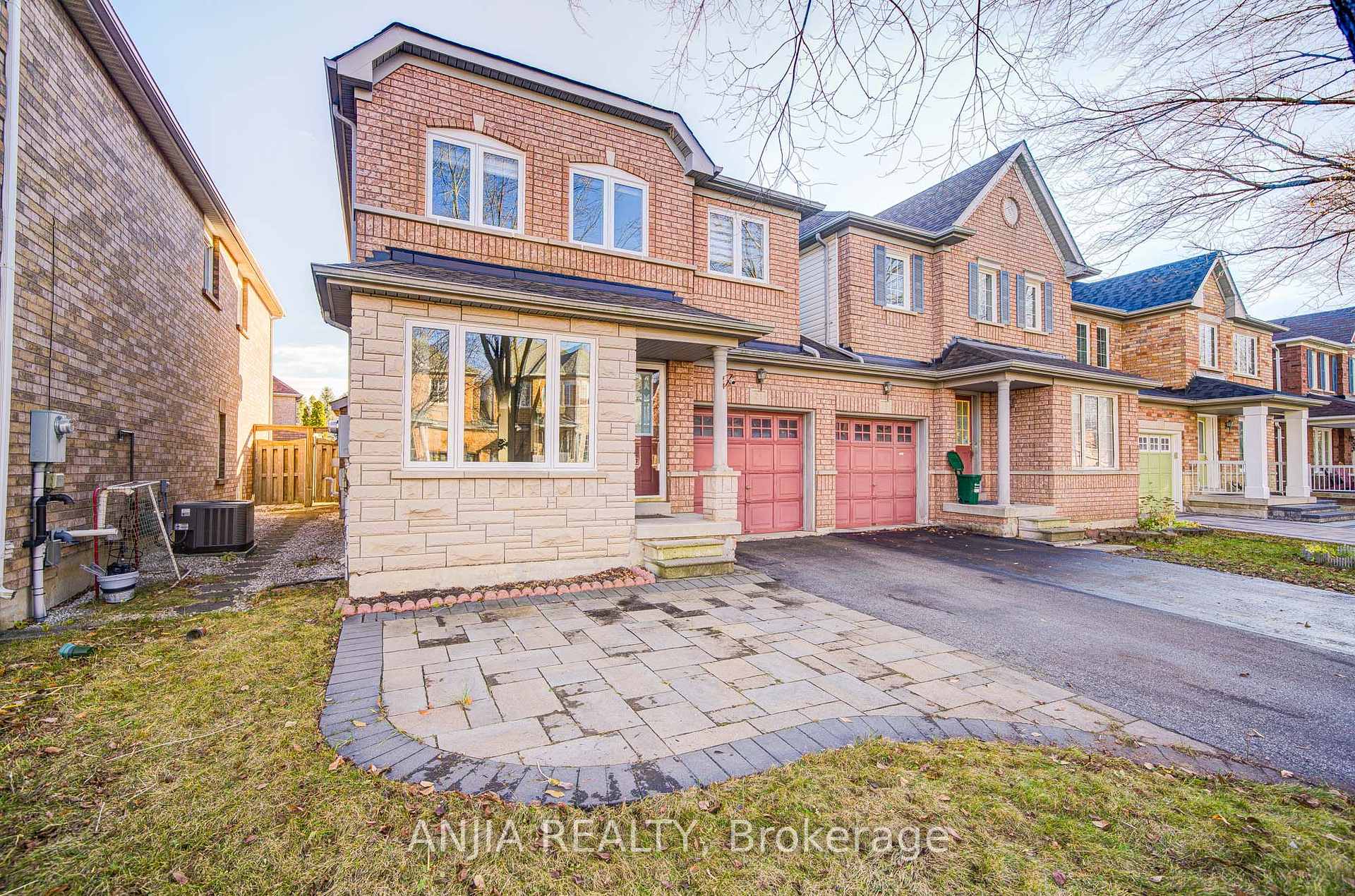 Photo 3 of 21 Bertram Earnshaw Drive, Markham, Berczy — HOMEH