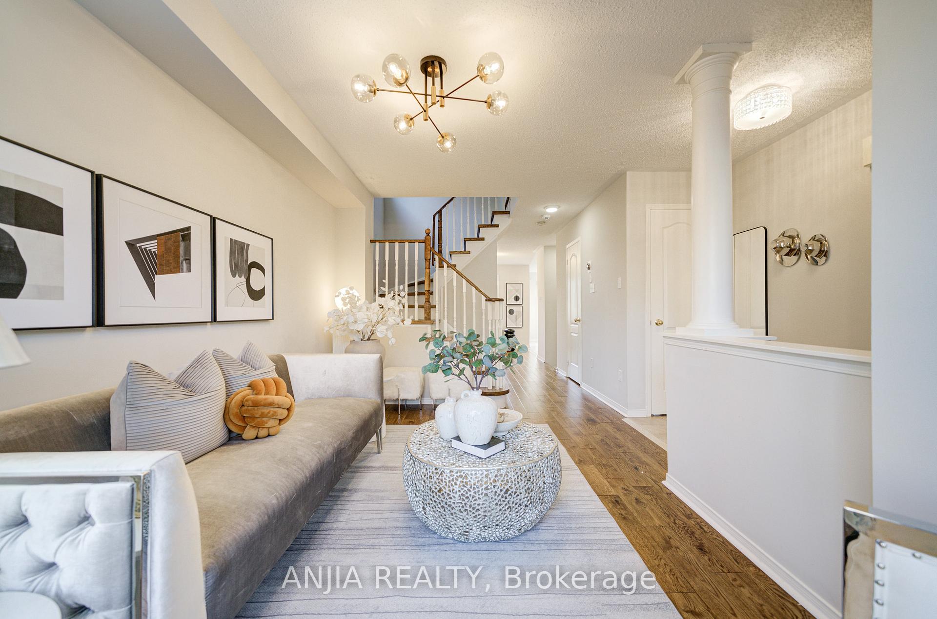 Photo 6 of 21 Bertram Earnshaw Drive, Markham, Berczy — HOMEH
