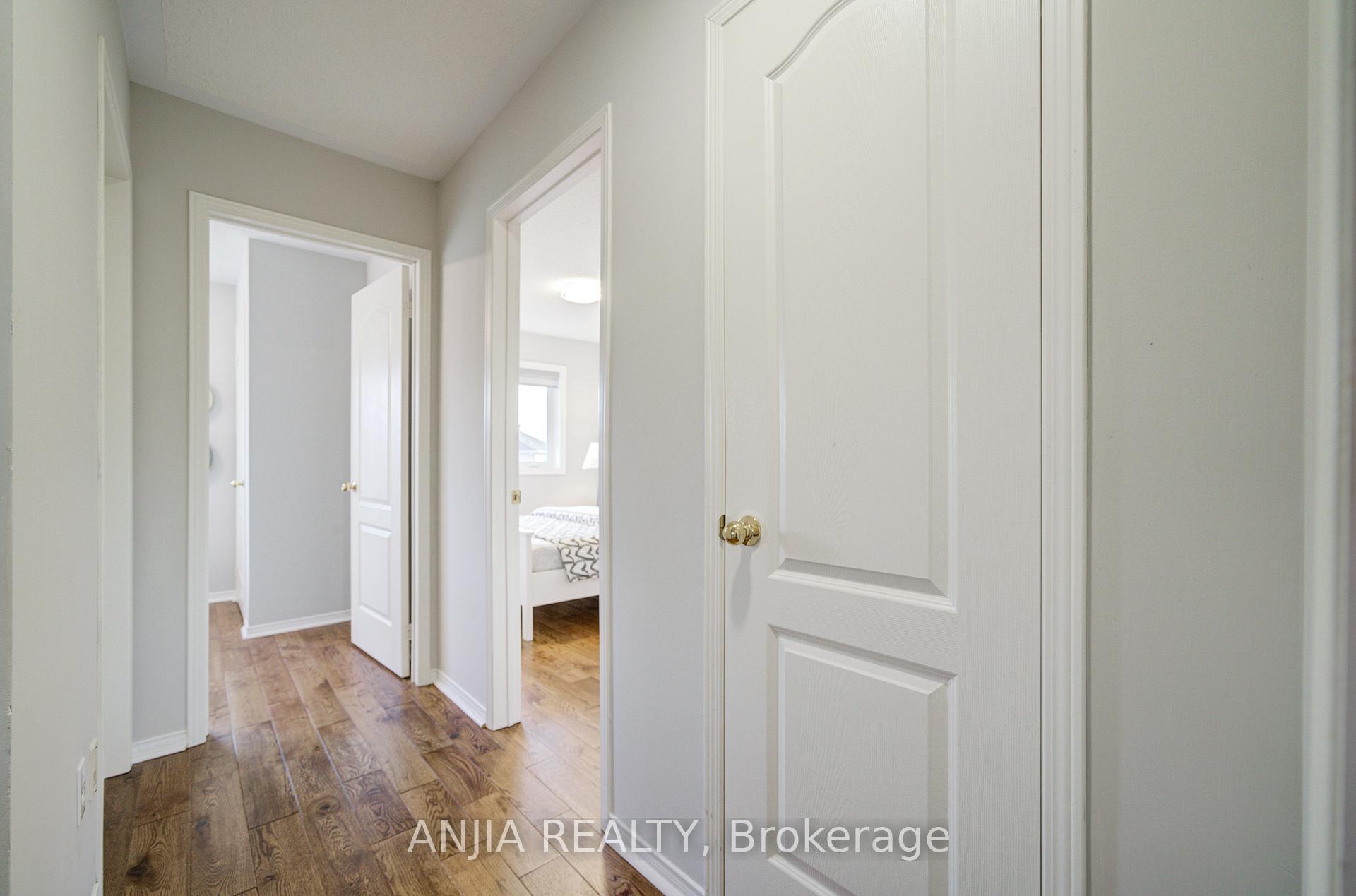 Photo 23 of 21 Bertram Earnshaw Drive, Markham, Berczy — HOMEH