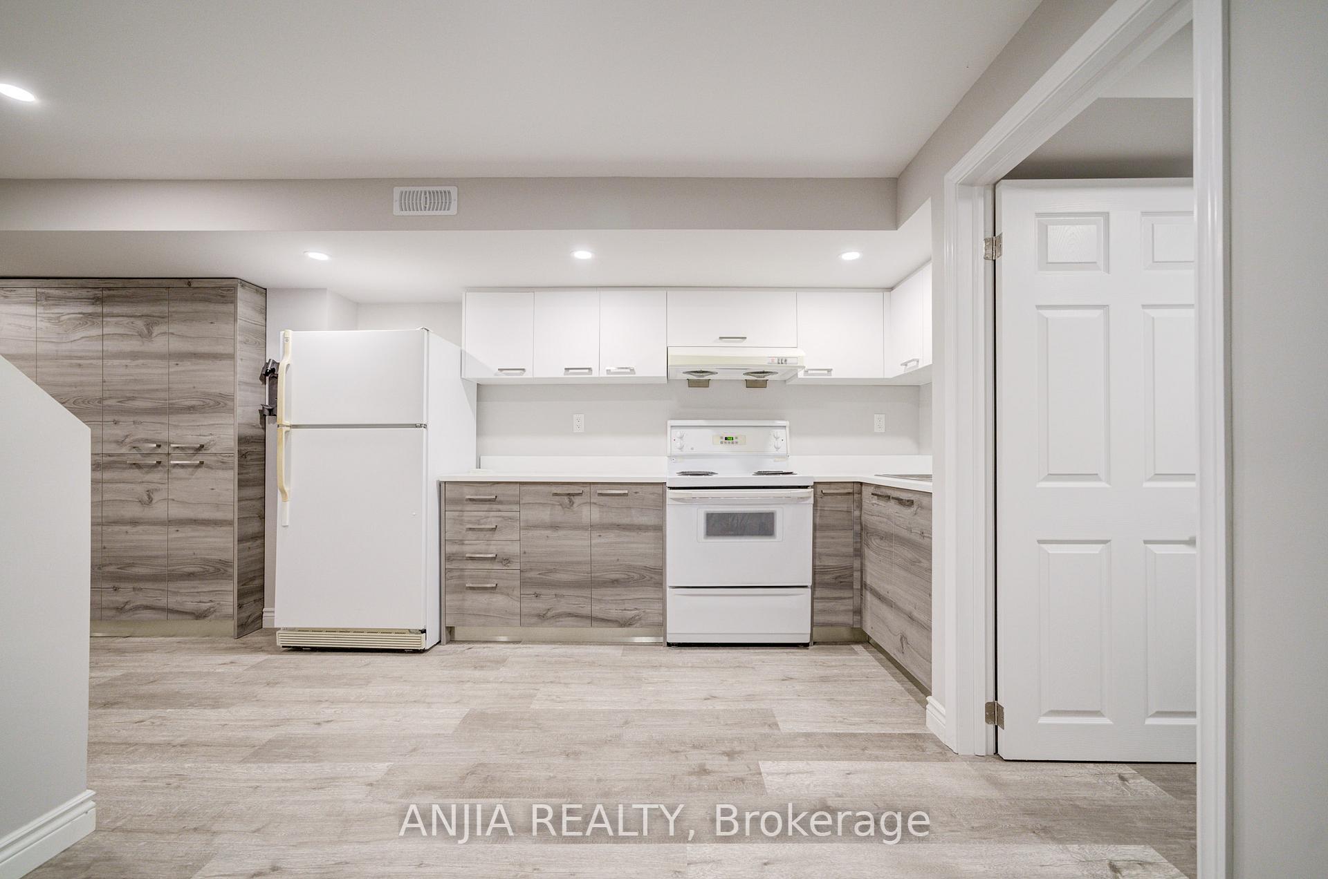 Photo 29 of 21 Bertram Earnshaw Drive, Markham, Berczy — HOMEH