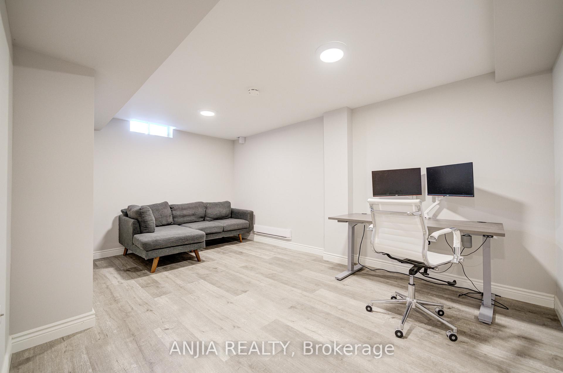Photo 35 of 21 Bertram Earnshaw Drive, Markham, Berczy — HOMEH
