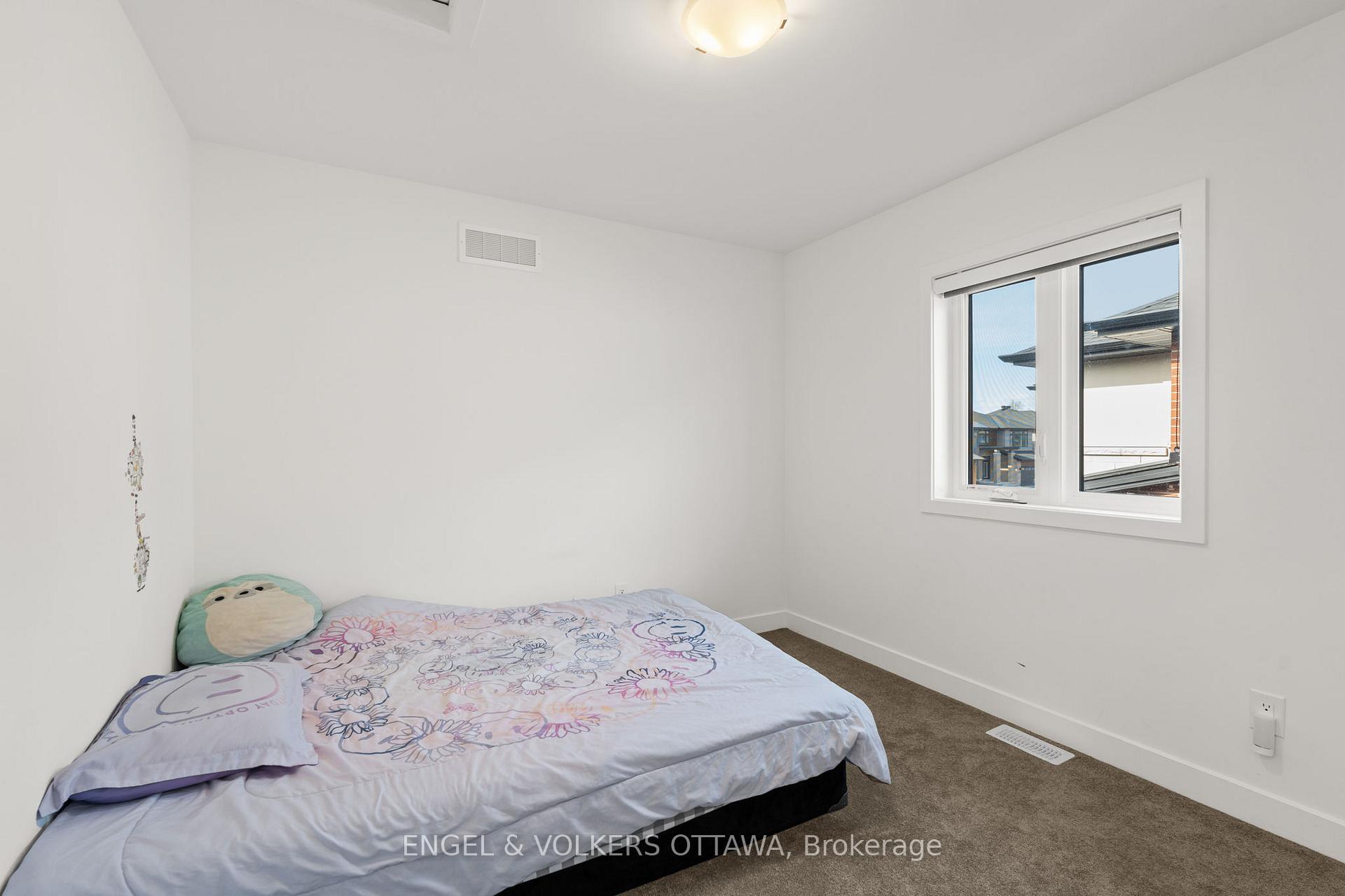 Photo 19 of 12 Whooping Crane Ridge, Ottawa, Riverside South/Gloucester Glen — HOMEH