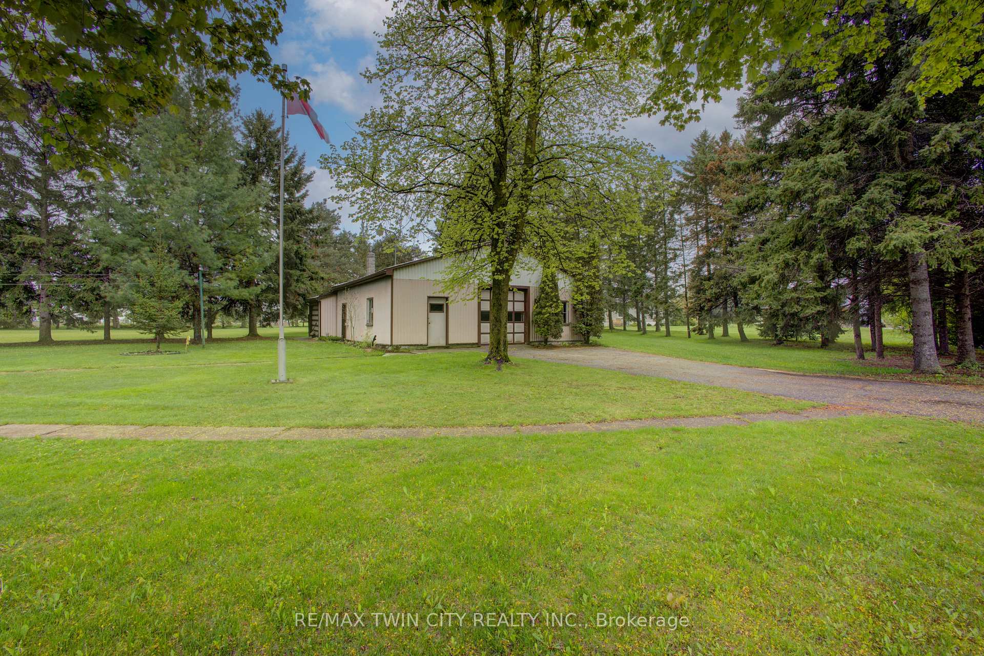 Photo 3 of 6290 Line 86, Woolwich — HOMEH