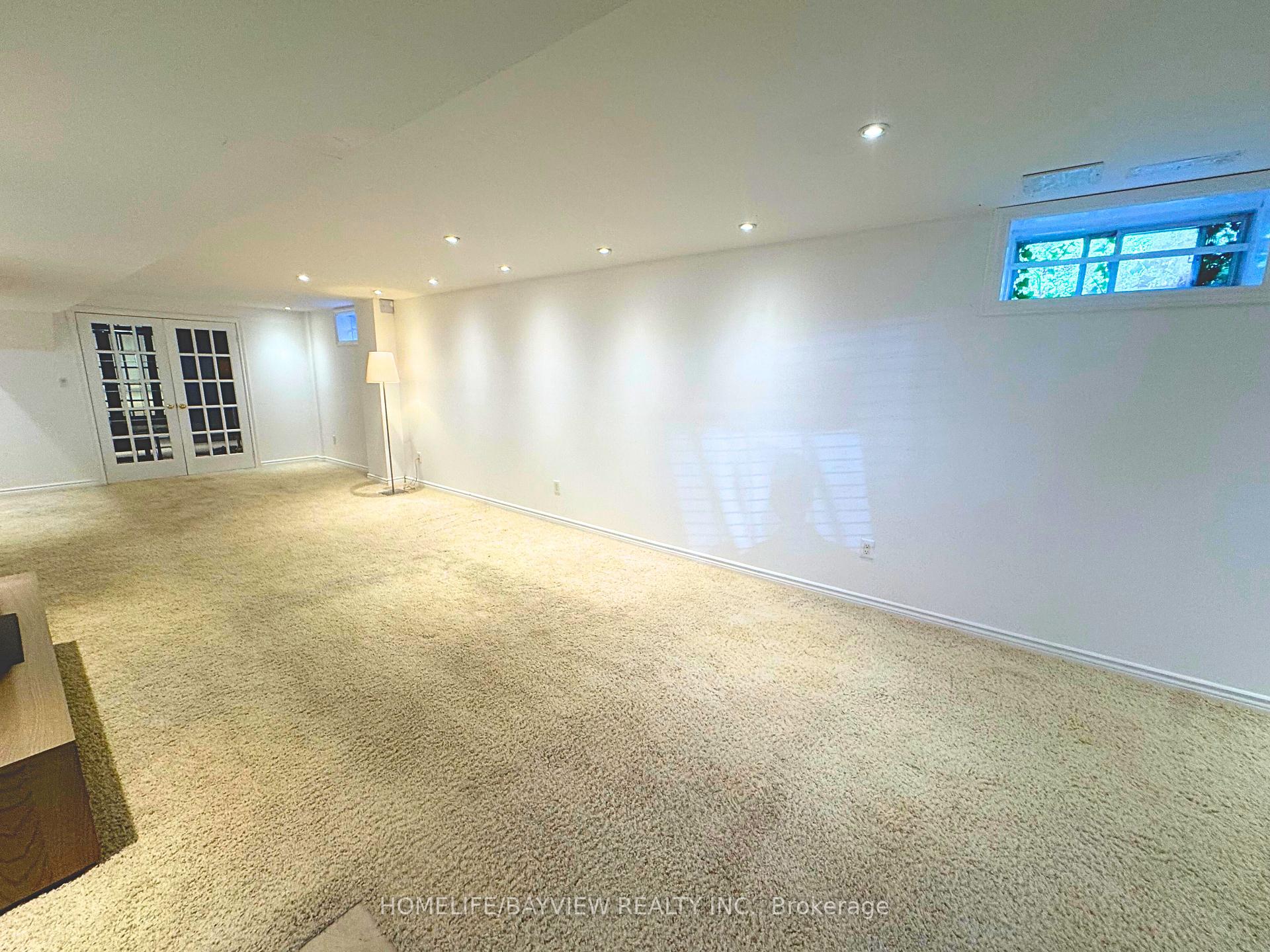 Photo 4 of Unit Lower, 36 Hunterwood Chase, Vaughan, Rural Vaughan — HOMEH