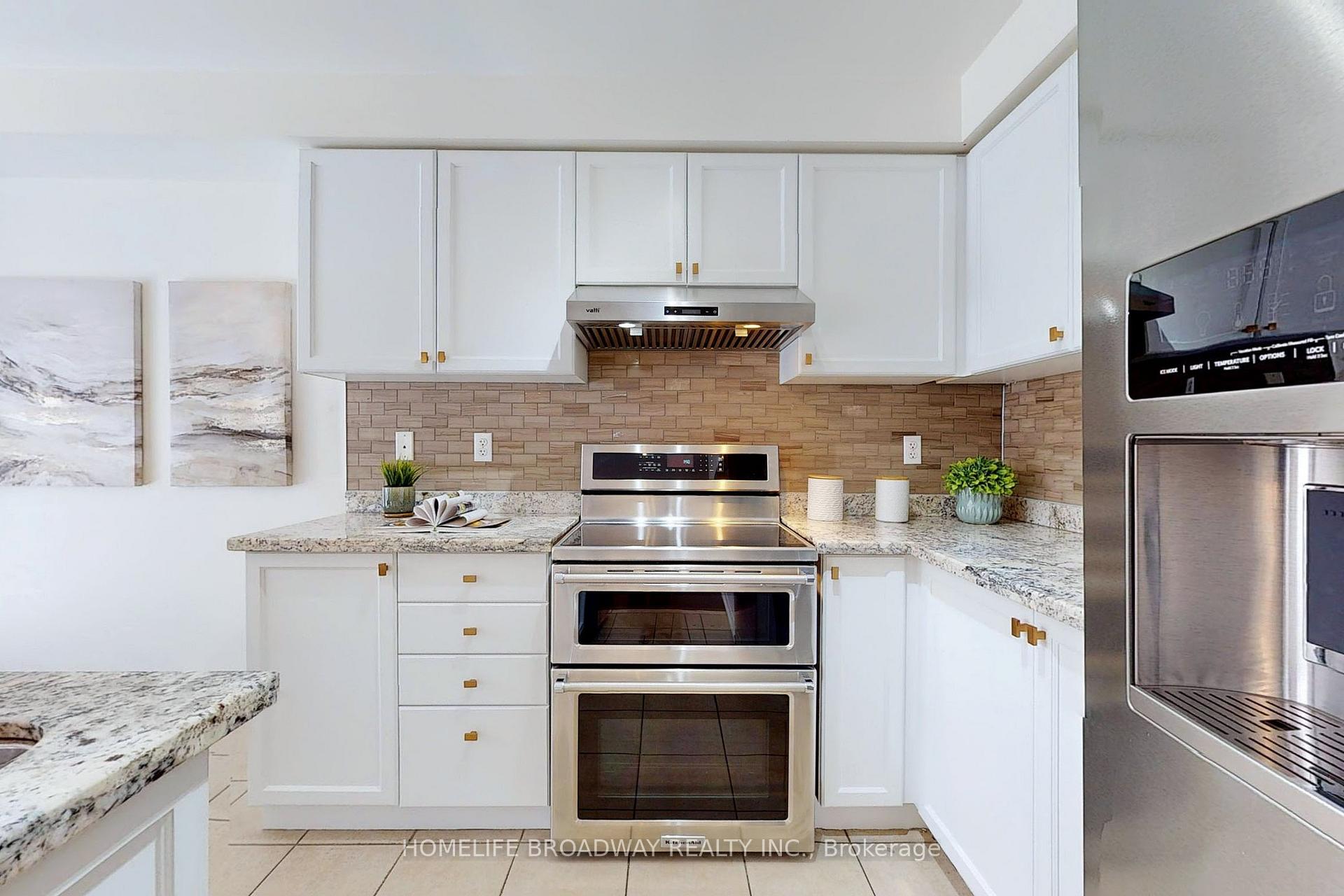 Photo 15 of 32 Raintree Drive, Markham, Village Green-South Unionville — HOMEH