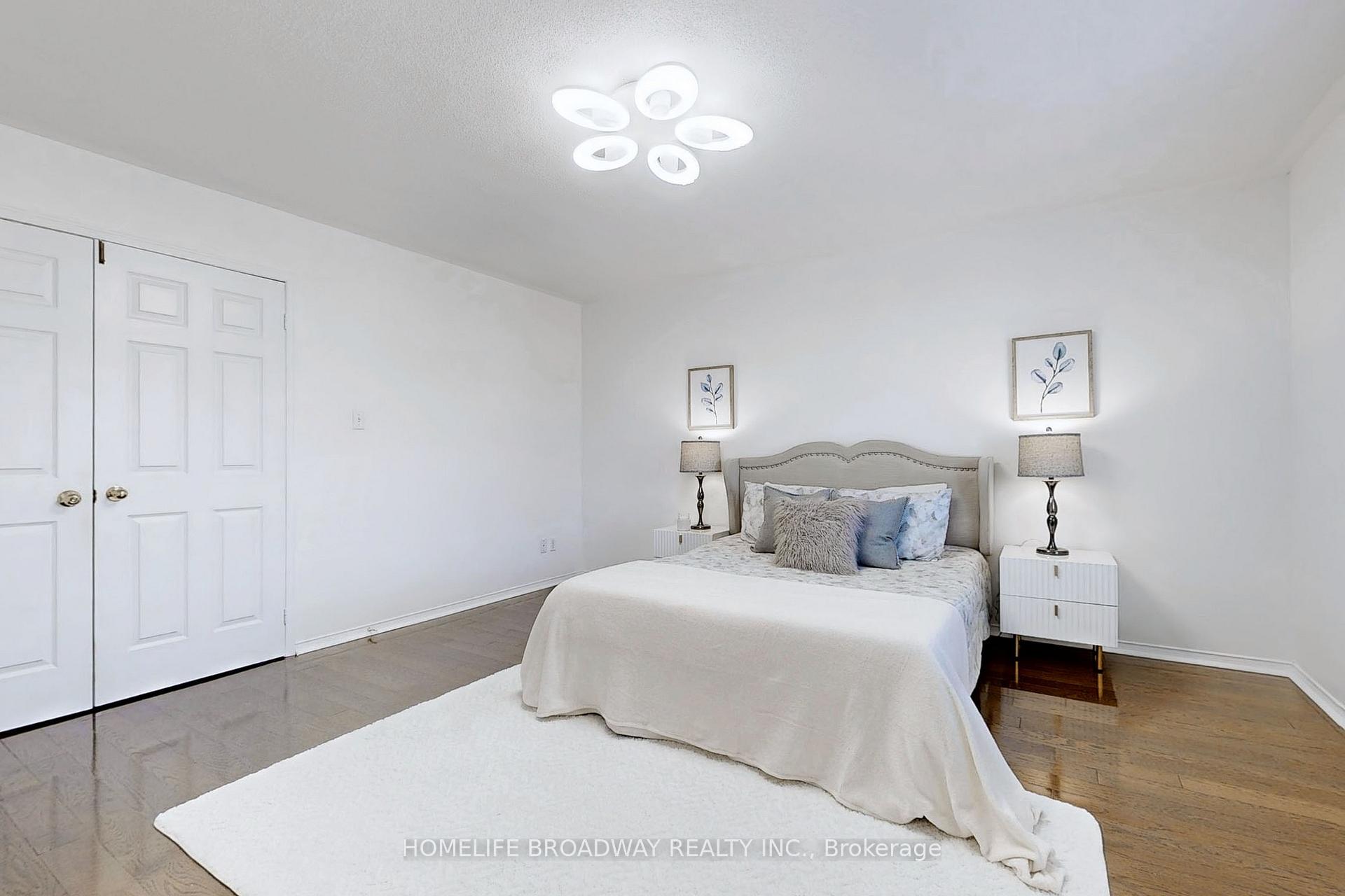 Photo 22 of 32 Raintree Drive, Markham, Village Green-South Unionville — HOMEH