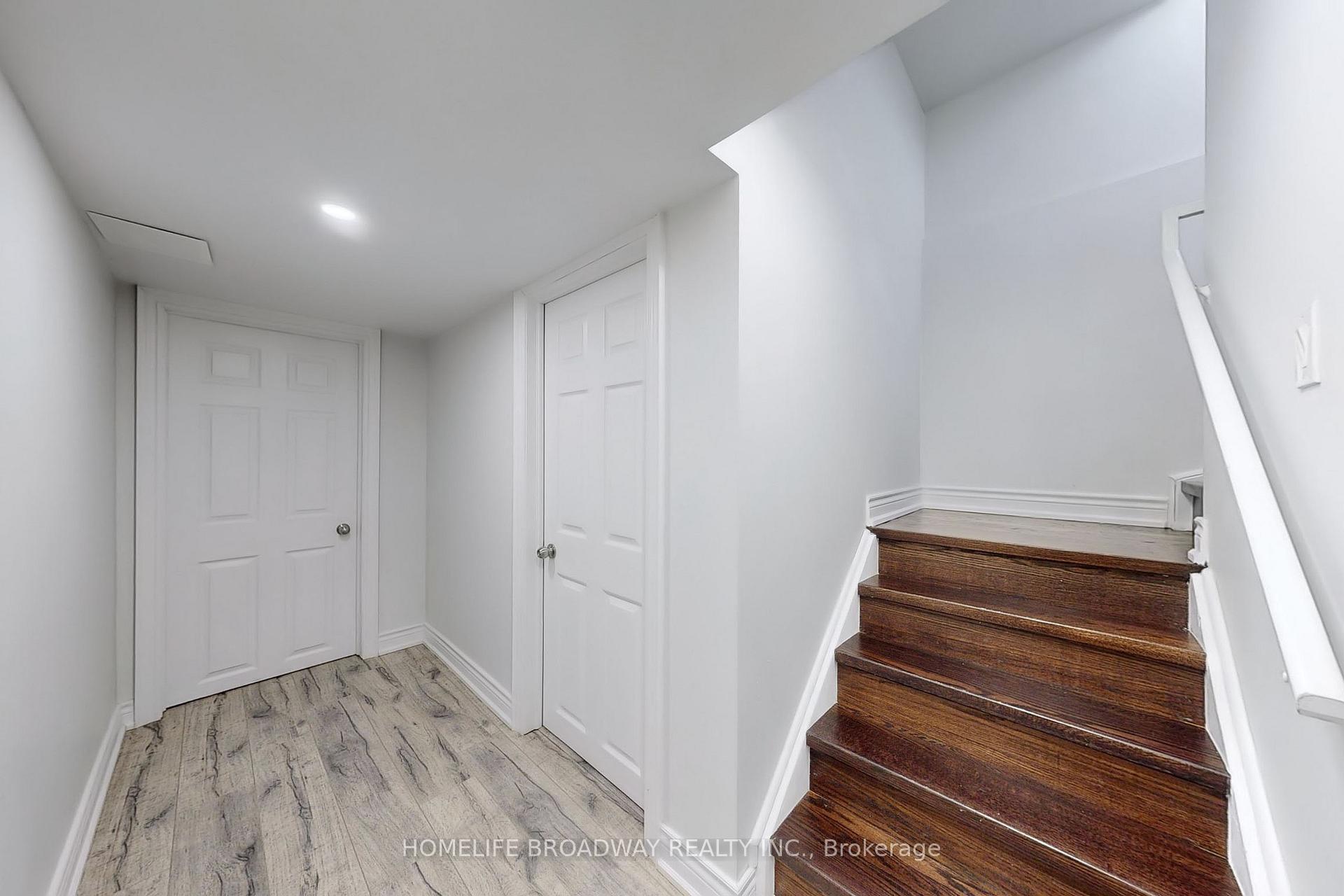 Photo 34 of 32 Raintree Drive, Markham, Village Green-South Unionville — HOMEH