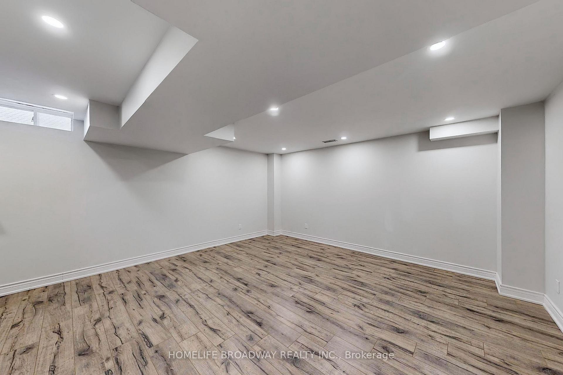 Photo 35 of 32 Raintree Drive, Markham, Village Green-South Unionville — HOMEH