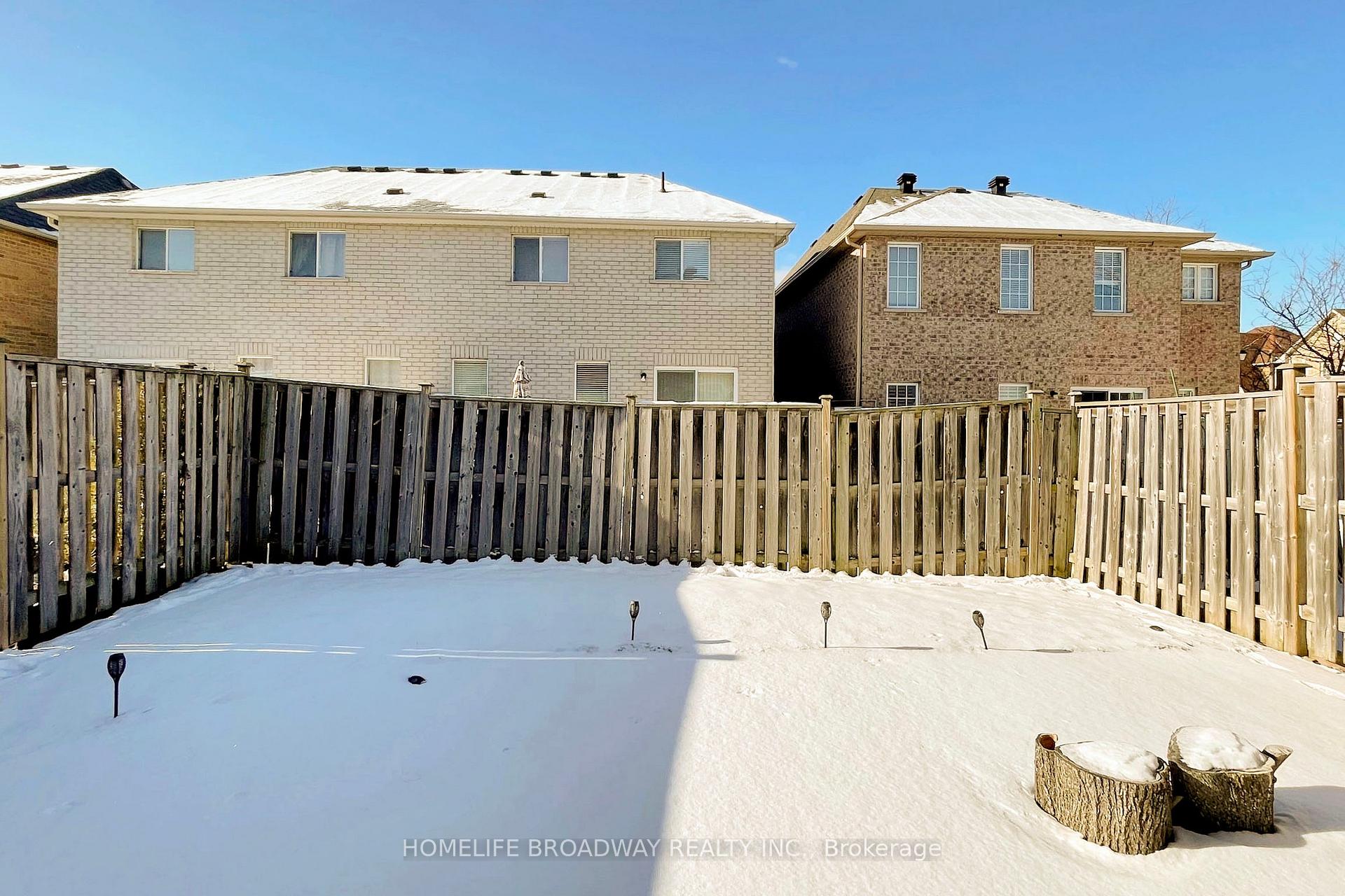 Photo 40 of 32 Raintree Drive, Markham, Village Green-South Unionville — HOMEH
