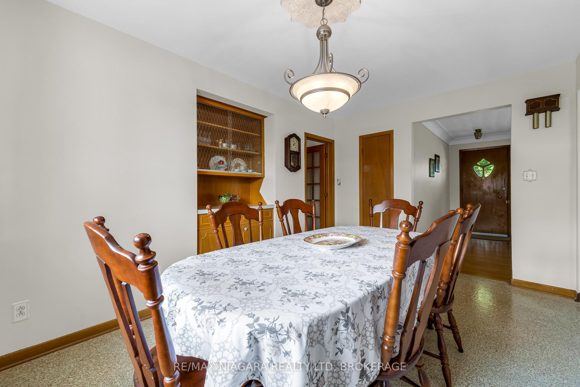 Photo 18 of 520 Sutherland Avenue, Welland, Lincoln/Crowland — HOMEH