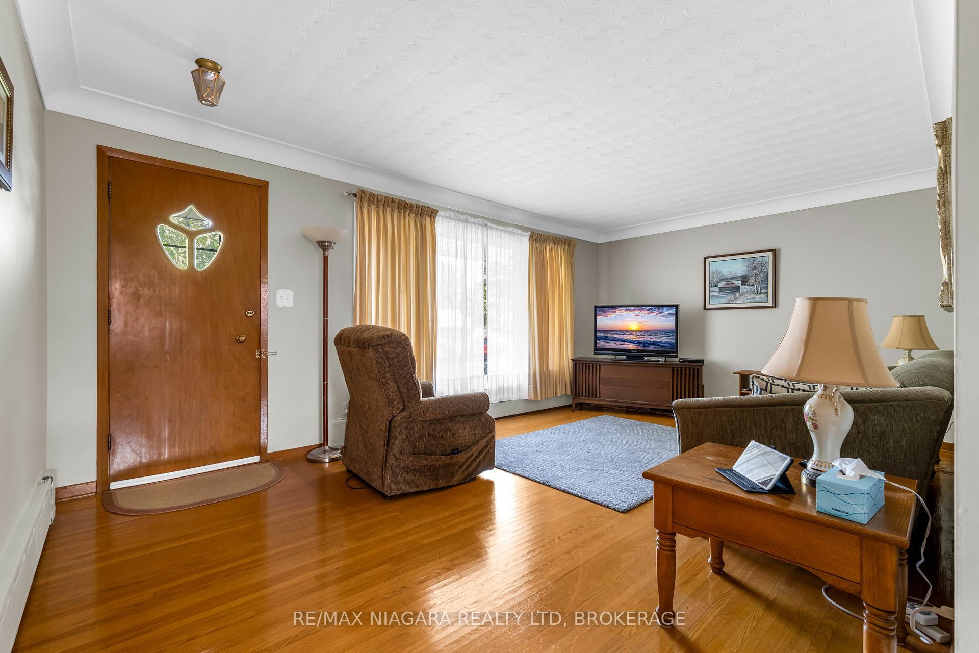 Photo 19 of 520 Sutherland Avenue, Welland, Lincoln/Crowland — HOMEH