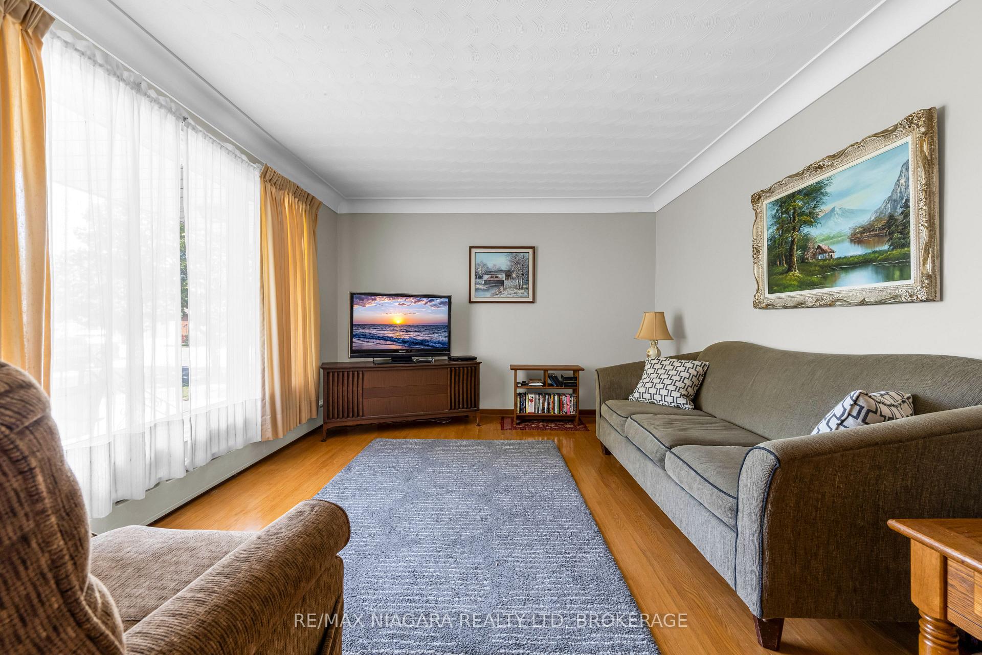 Photo 21 of 520 Sutherland Avenue, Welland, Lincoln/Crowland — HOMEH