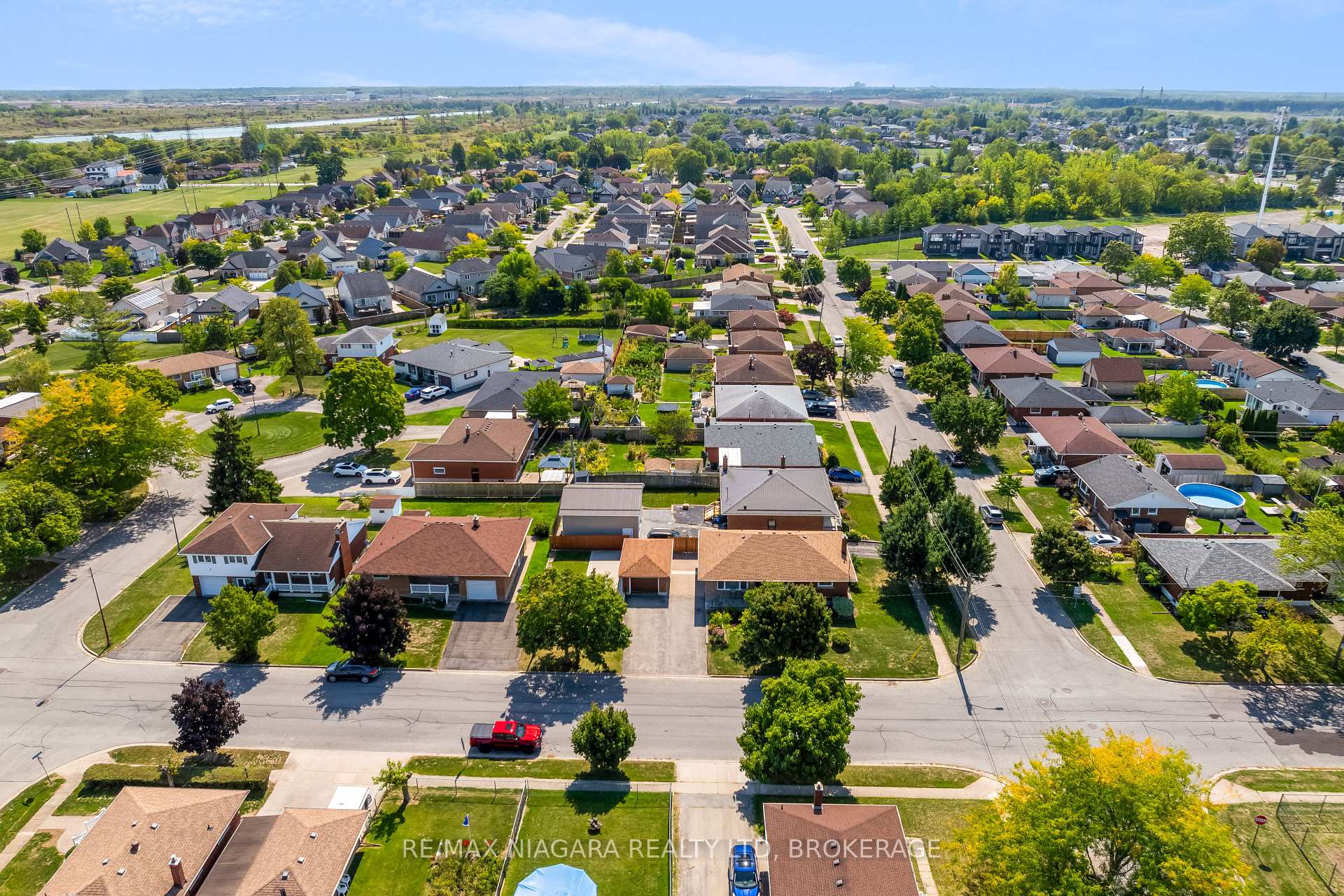 Photo 32 of 520 Sutherland Avenue, Welland, Lincoln/Crowland — HOMEH