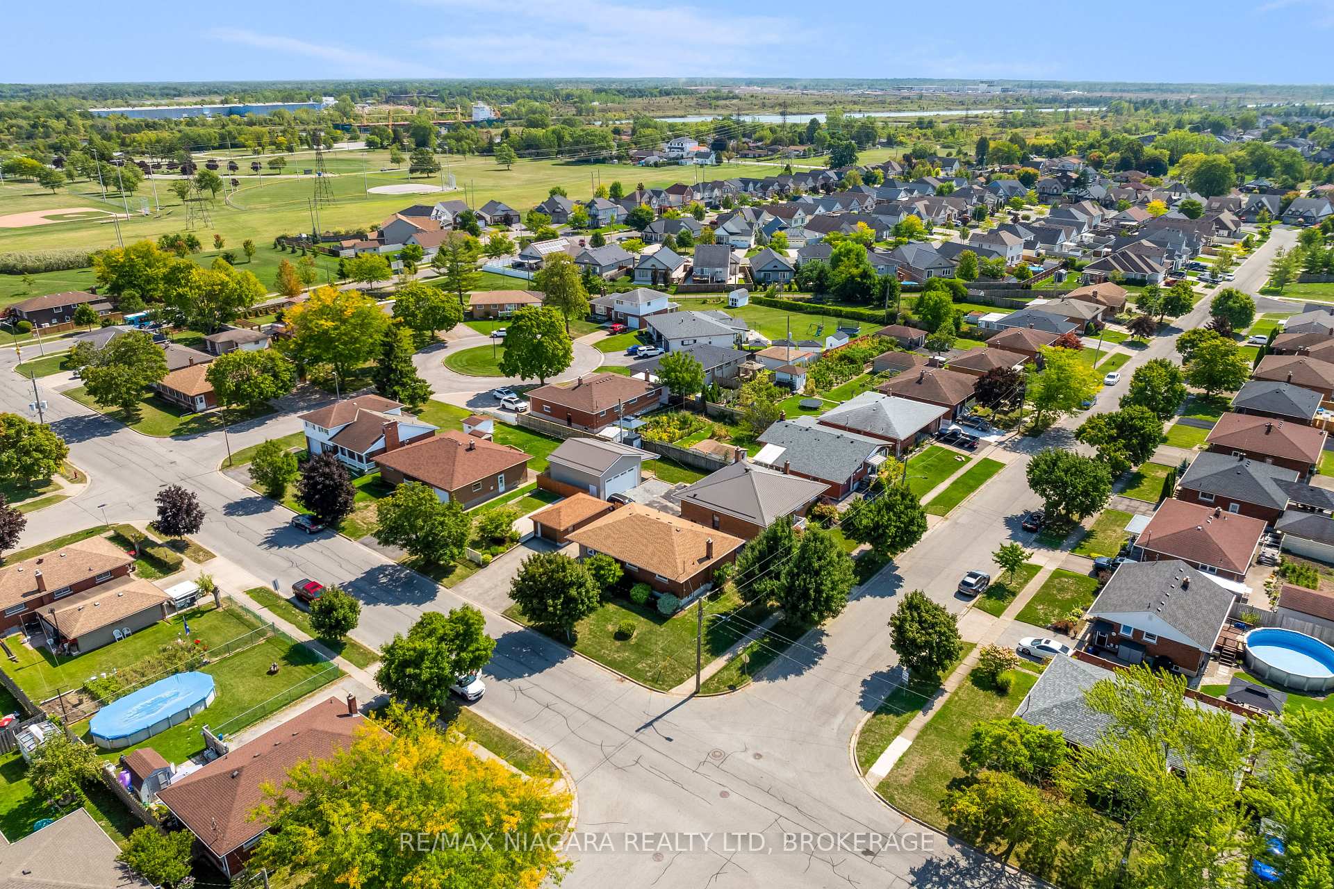 Photo 33 of 520 Sutherland Avenue, Welland, Lincoln/Crowland — HOMEH