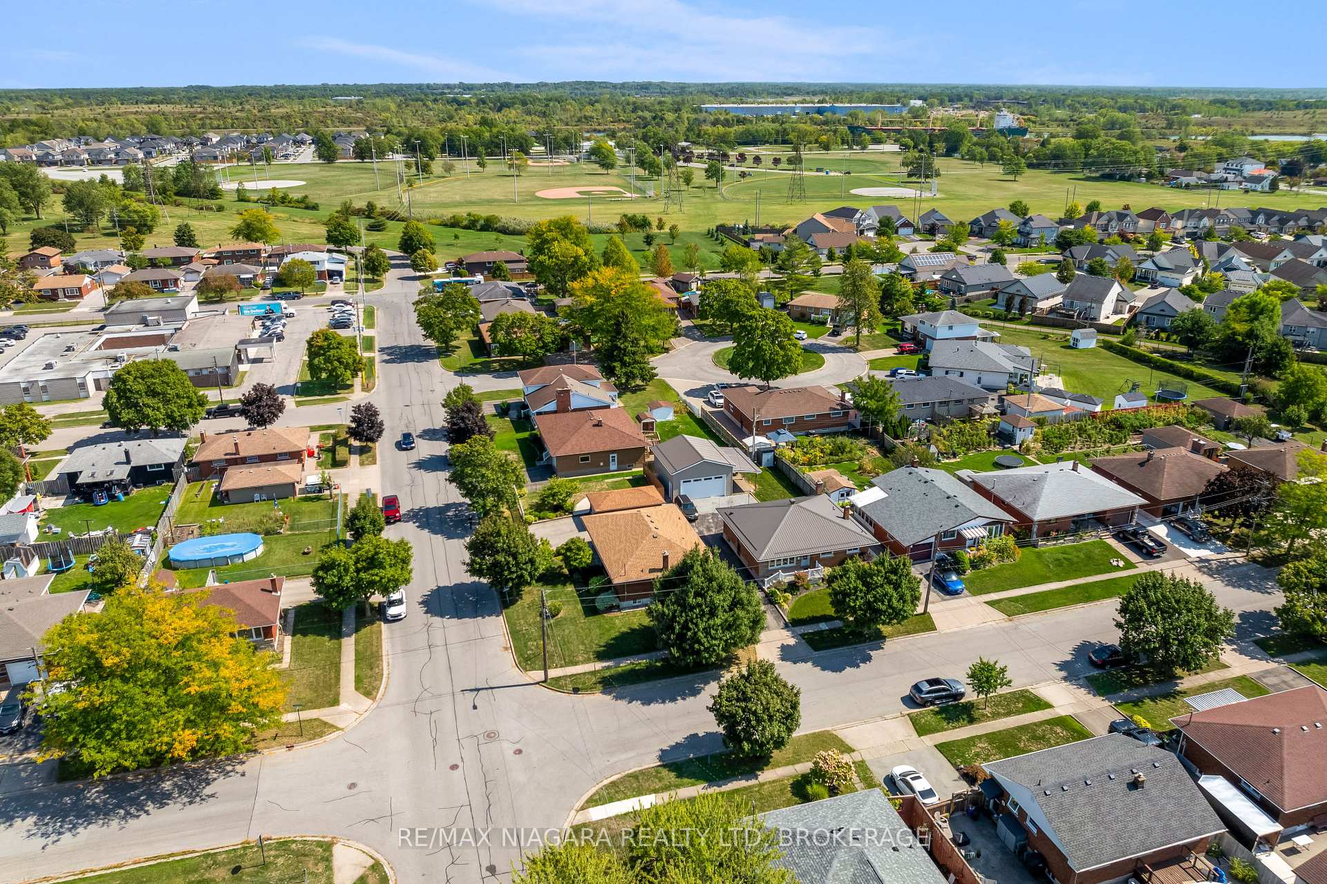 Photo 34 of 520 Sutherland Avenue, Welland, Lincoln/Crowland — HOMEH