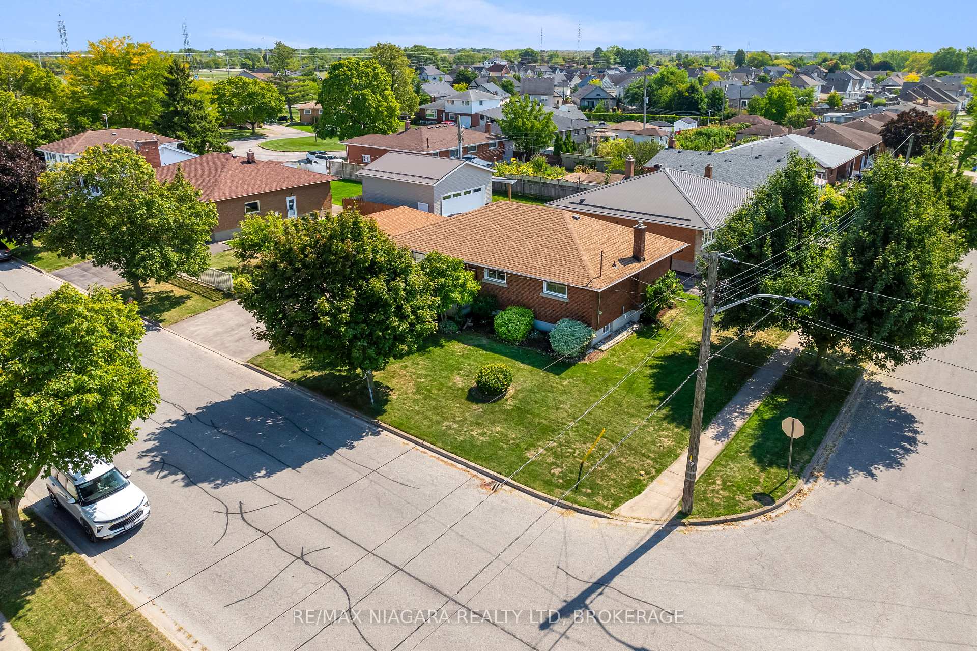 Photo 40 of 520 Sutherland Avenue, Welland, Lincoln/Crowland — HOMEH