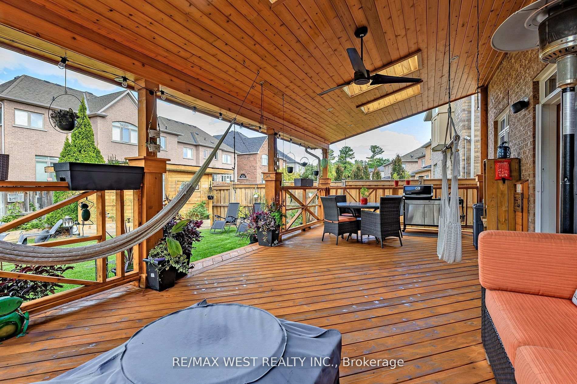Photo 4 of 242 Marc Santi Boulevard, Vaughan, Patterson — HOMEH