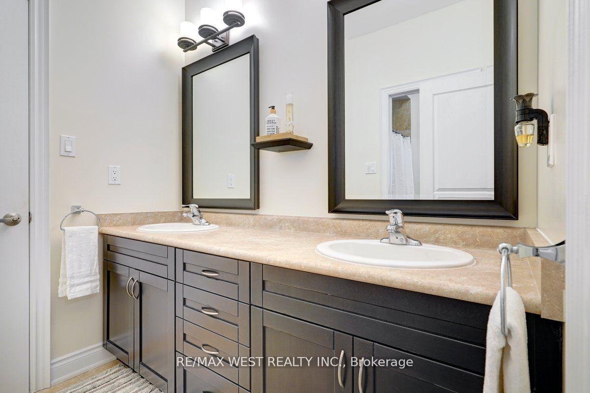 Photo 20 of 242 Marc Santi Boulevard, Vaughan, Patterson — HOMEH