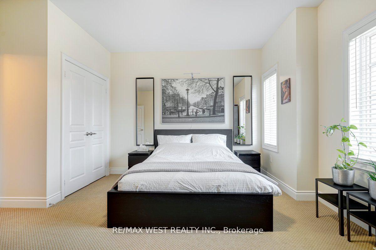 Photo 21 of 242 Marc Santi Boulevard, Vaughan, Patterson — HOMEH