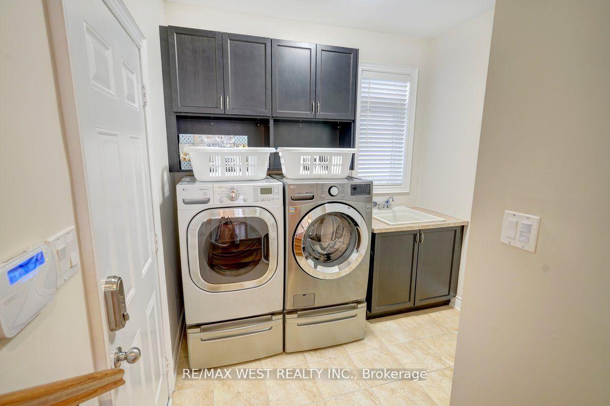 Photo 25 of 242 Marc Santi Boulevard, Vaughan, Patterson — HOMEH
