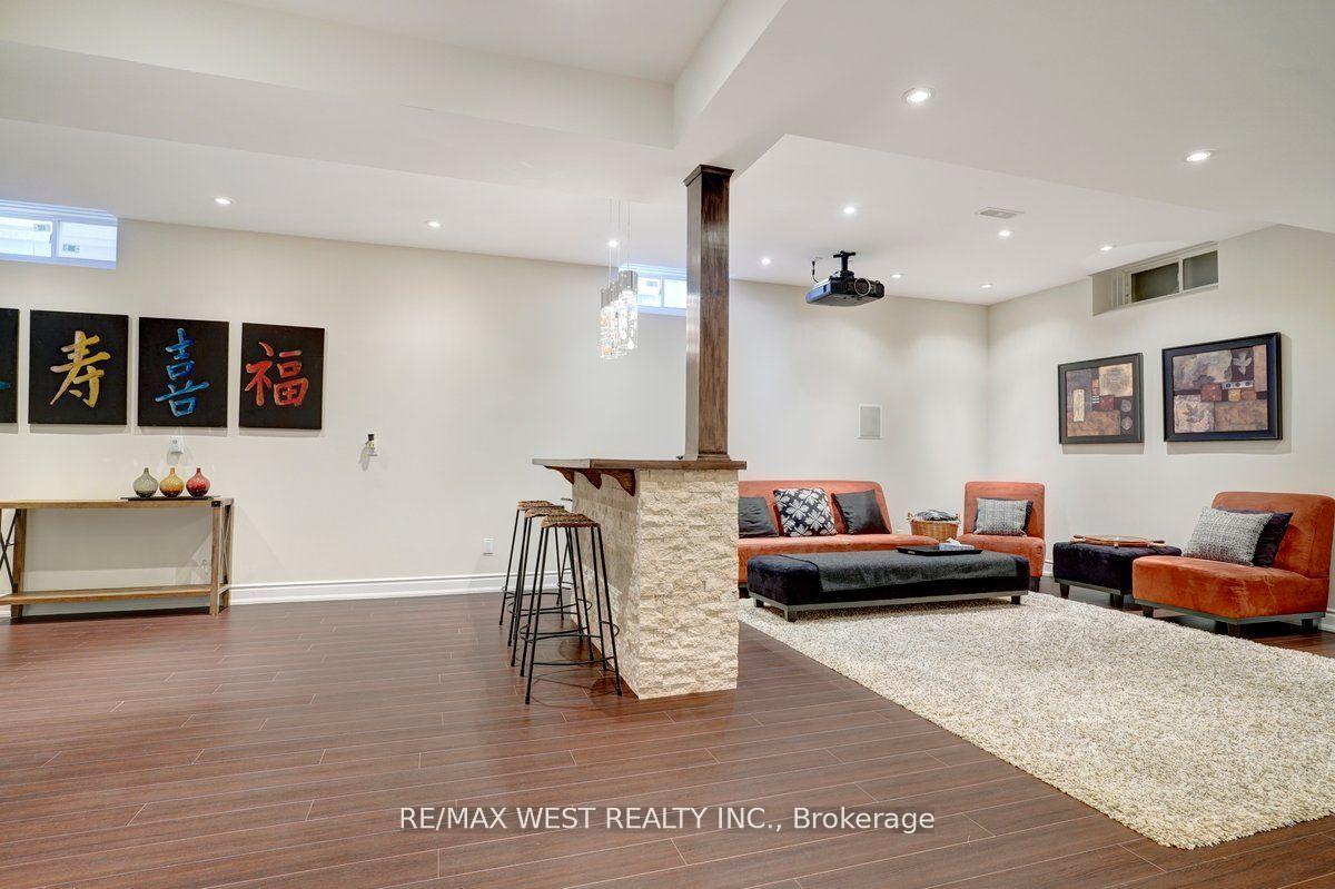 Photo 27 of 242 Marc Santi Boulevard, Vaughan, Patterson — HOMEH