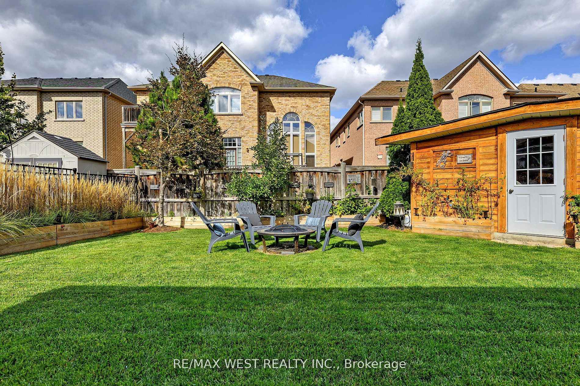 Photo 35 of 242 Marc Santi Boulevard, Vaughan, Patterson — HOMEH