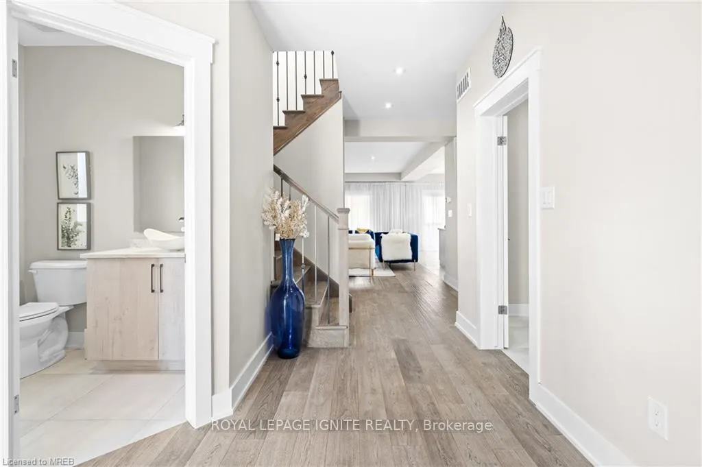 Photo 5 of 263 Memorial Park Drive, Welland, Lincoln/Crowland — HOMEH