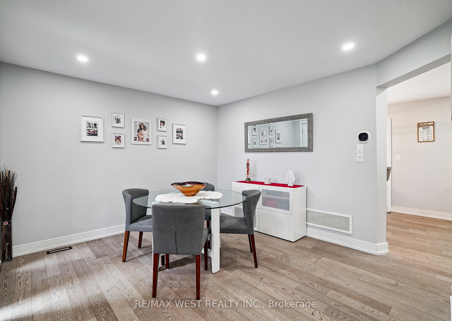 Photo 3 of 36 Madeira Avenue, Vaughan, Vellore Village — HOMEH