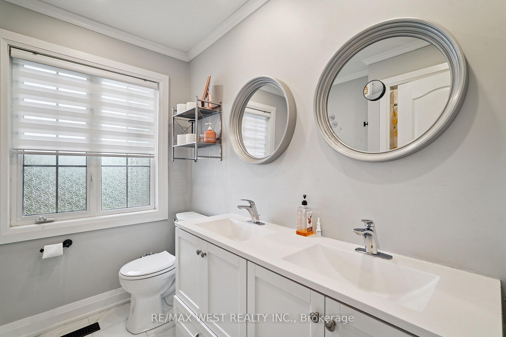 Photo 9 of 36 Madeira Avenue, Vaughan, Vellore Village — HOMEH