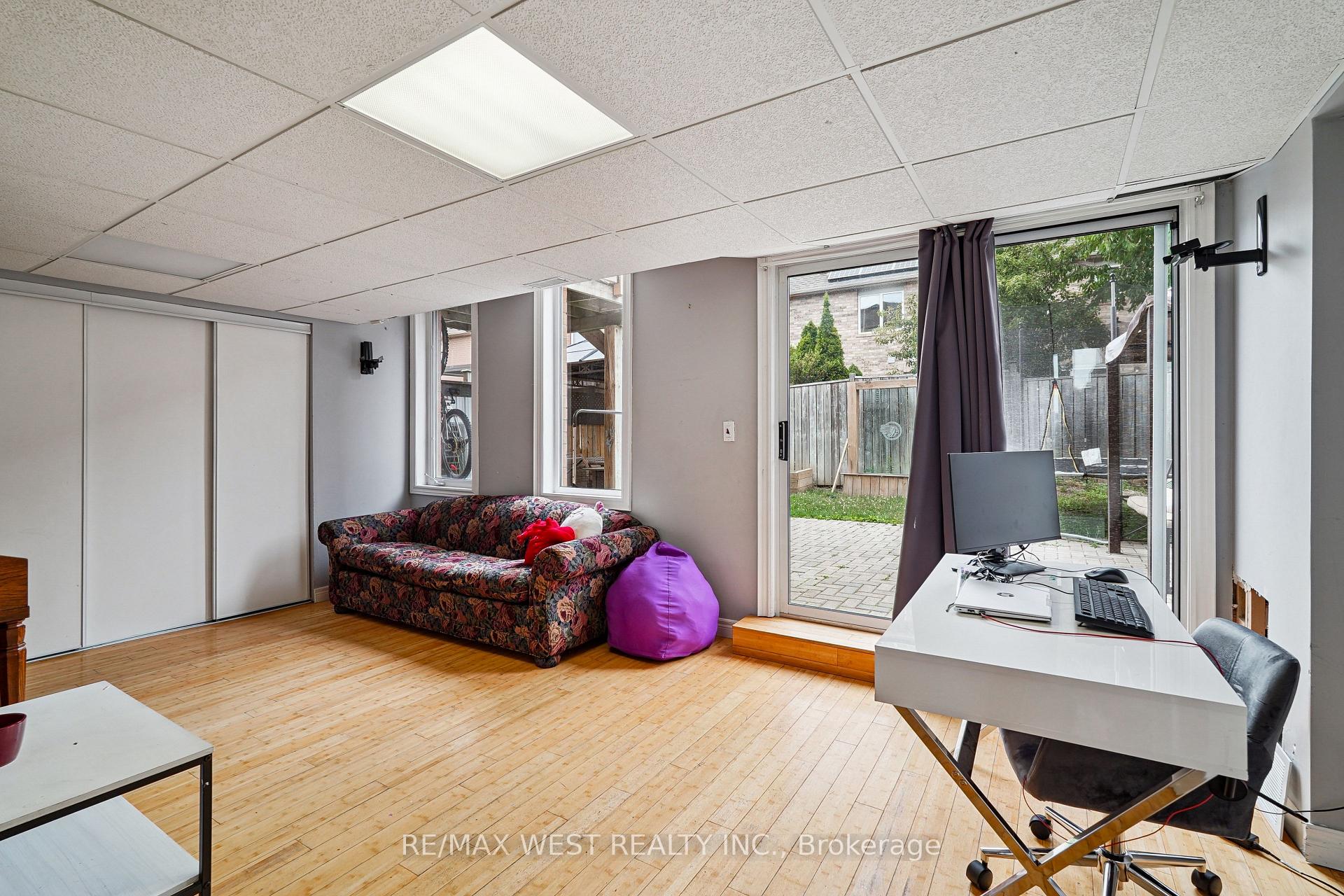 Photo 12 of 36 Madeira Avenue, Vaughan, Vellore Village — HOMEH