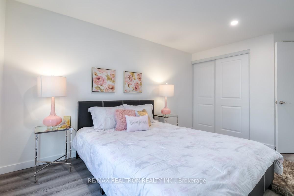 Photo 24 of 35 Miley Drive, Markham, Markville — HOMEH