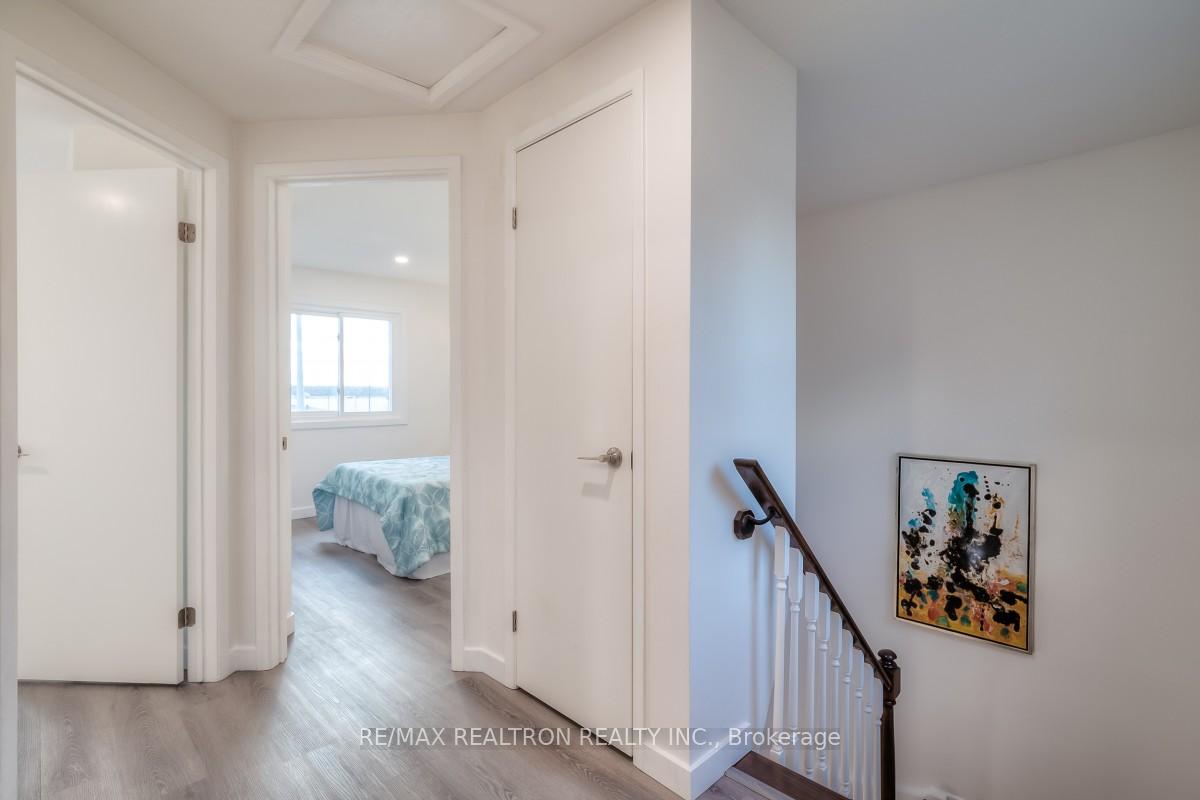 Photo 29 of 35 Miley Drive, Markham, Markville — HOMEH
