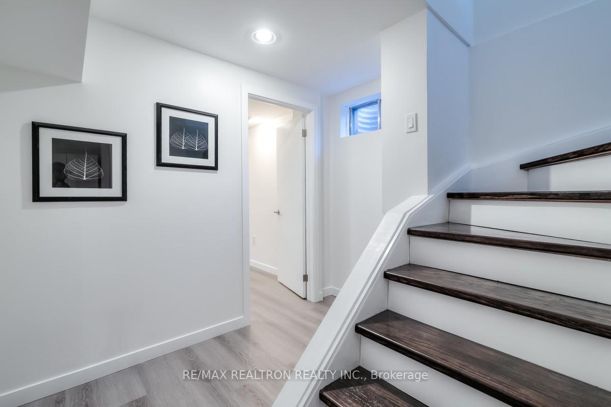 Photo 31 of 35 Miley Drive, Markham, Markville — HOMEH