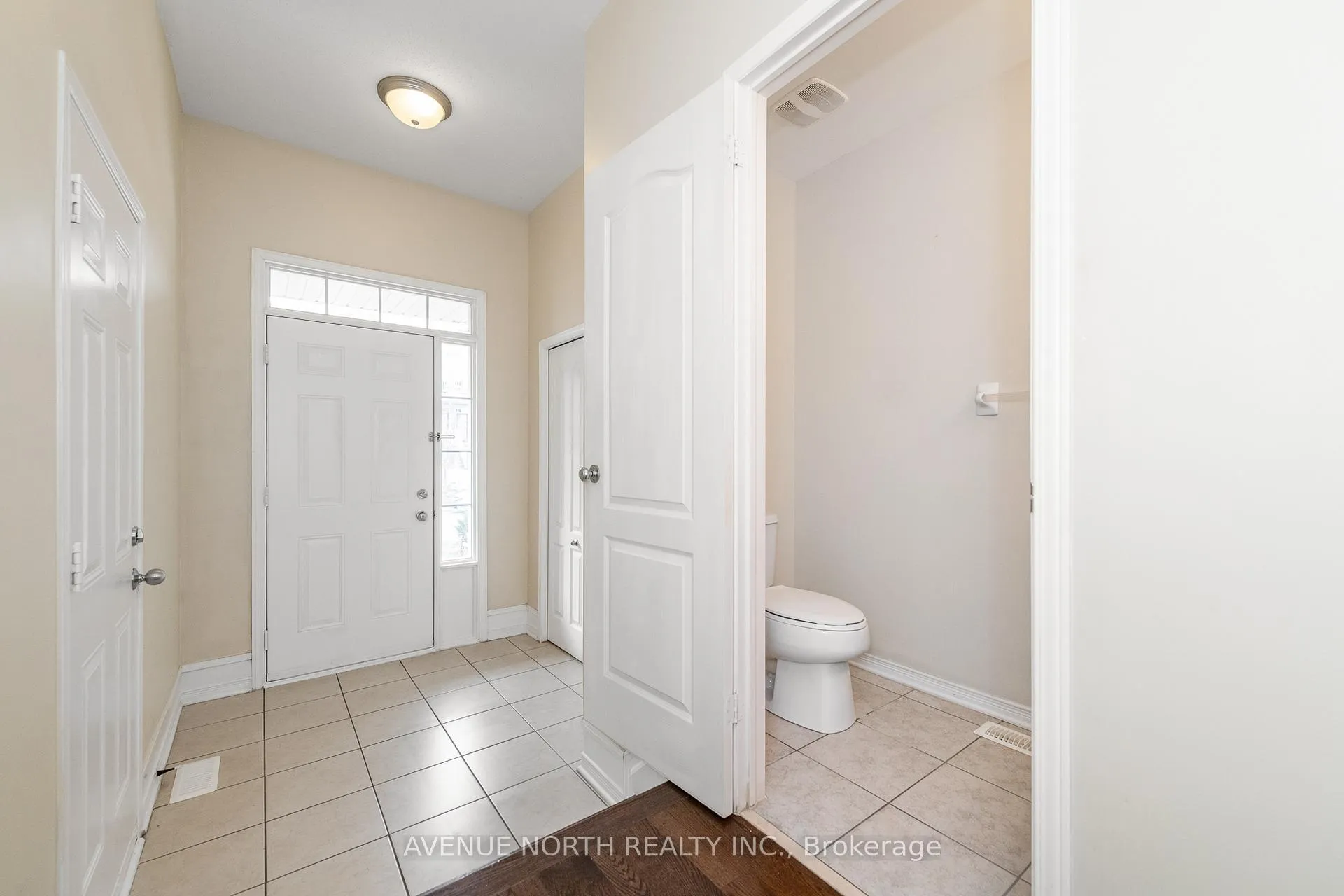 Photo 6 of 361 Royal Fern Way, Ottawa, Riverside South/Gloucester Glen — HOMEH
