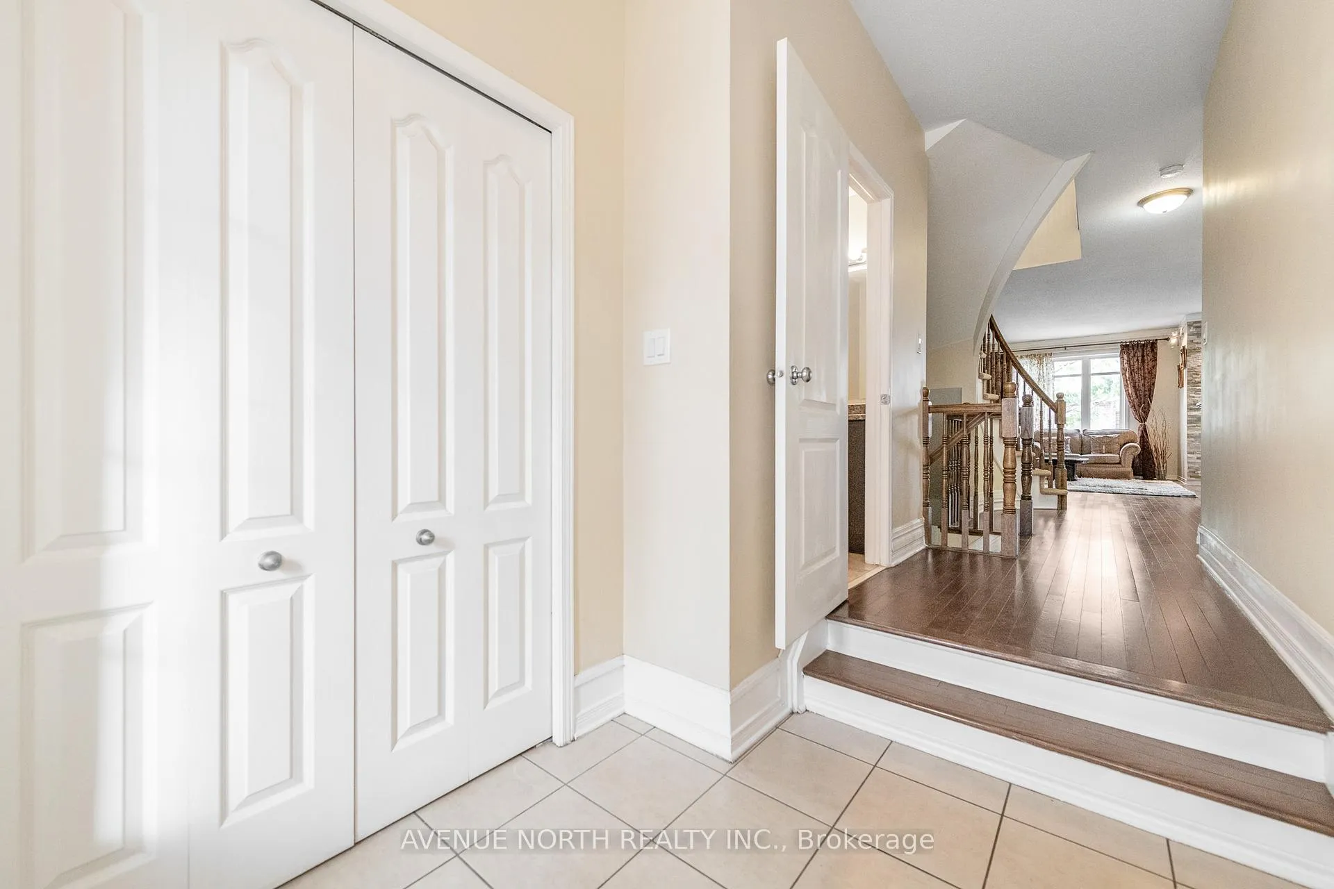 Photo 7 of 361 Royal Fern Way, Ottawa, Riverside South/Gloucester Glen — HOMEH
