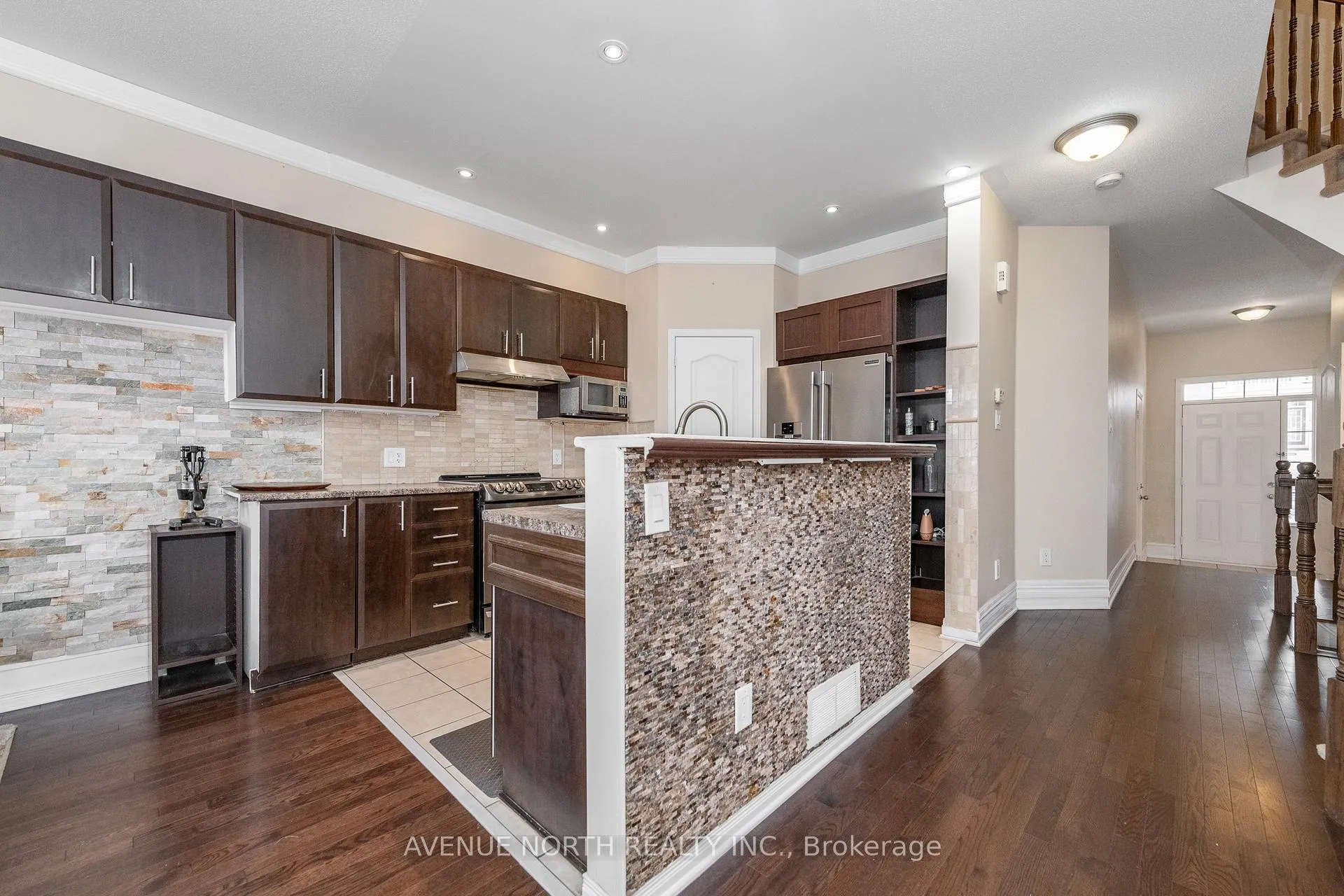 Photo 21 of 361 Royal Fern Way, Ottawa, Riverside South/Gloucester Glen — HOMEH