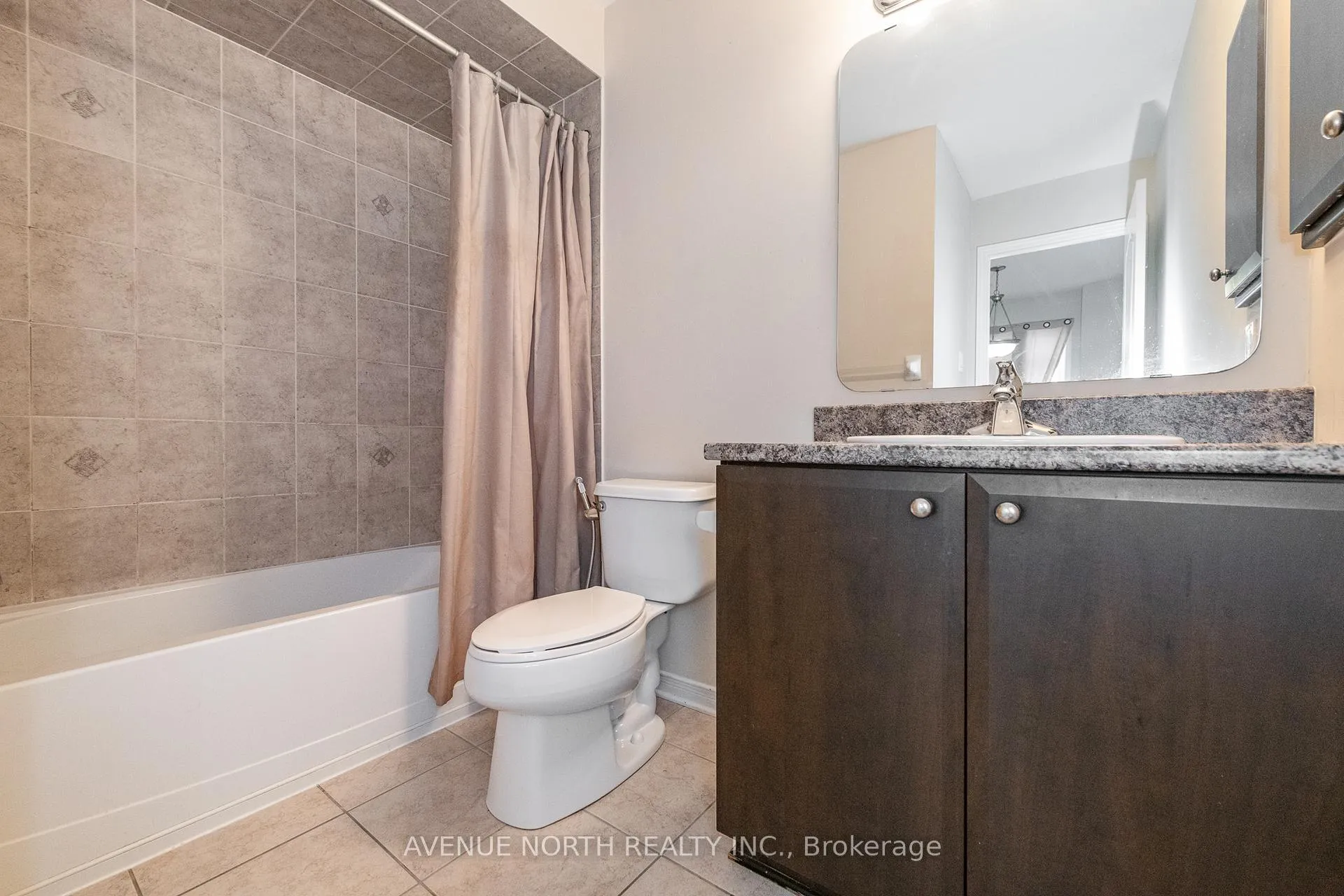Photo 37 of 361 Royal Fern Way, Ottawa, Riverside South/Gloucester Glen — HOMEH